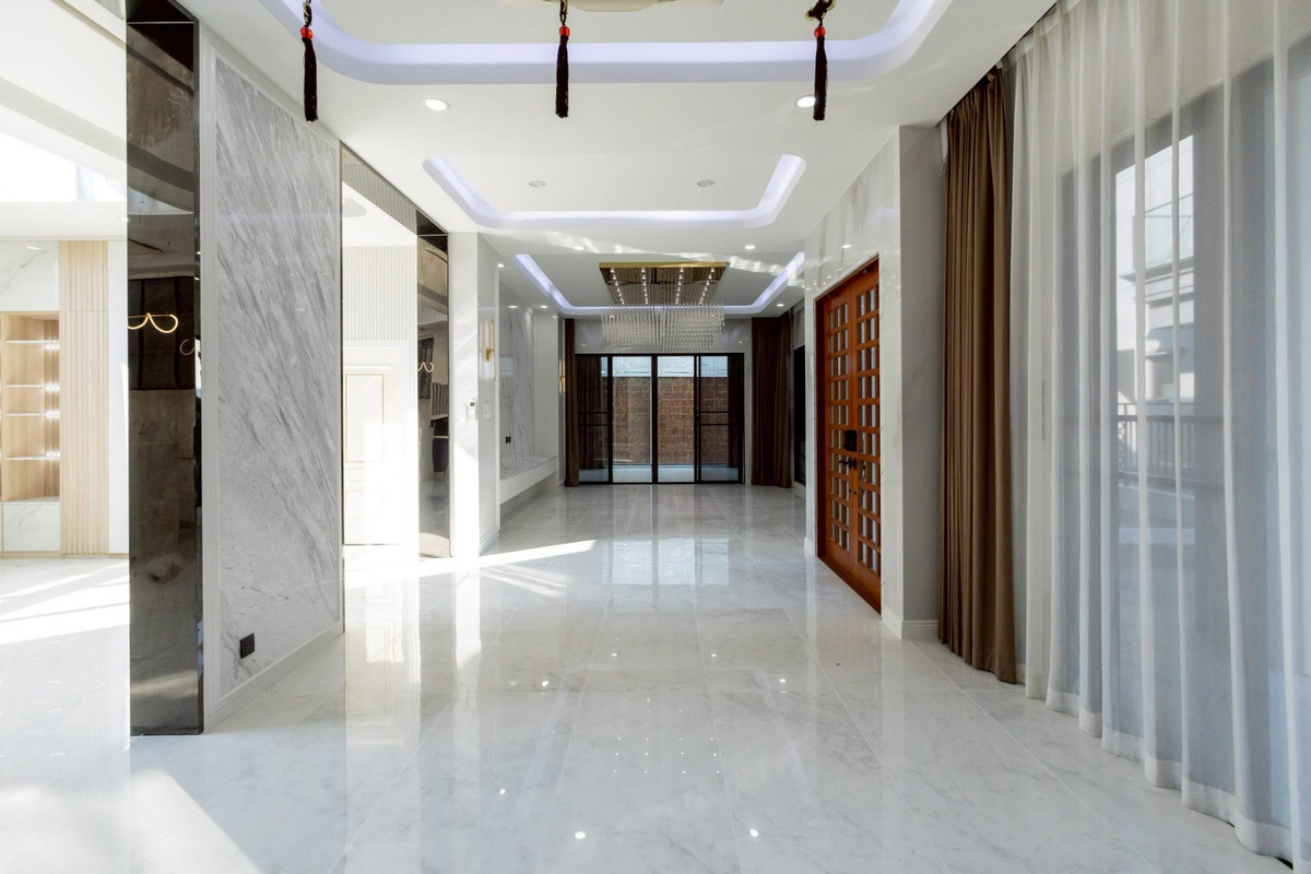 แกรนด์ บางกอก บูเลอวาร์ด ศรีนครินทร์ / 5 ห้องนอน (ขาย), Grand Bangkok Boulevard Srinakarin / 5 Bedrooms (FOR SALE) FON283