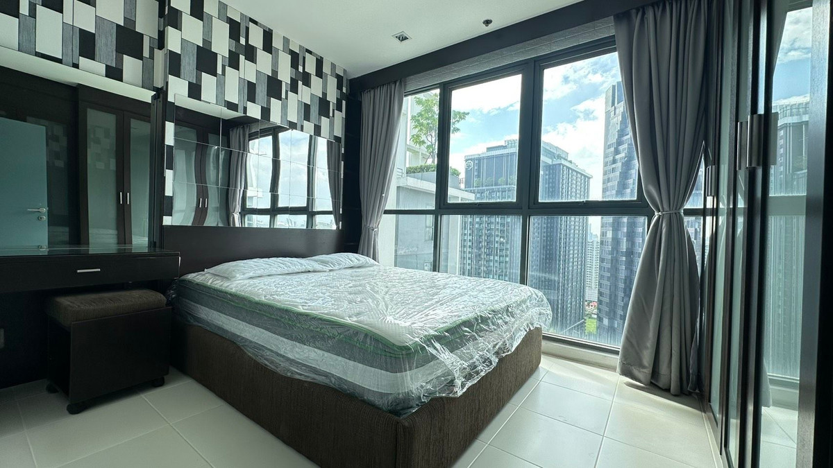 Ideo Mobi Rama 9 / Duplex 1 Bedroom (SALE WITH TENANT), ไอดีโอ โมบิ พระราม 9 / ดูเพล็กซ์ 1 ห้องนอน (ขายพร้อมผู้เช่า) JSMN182