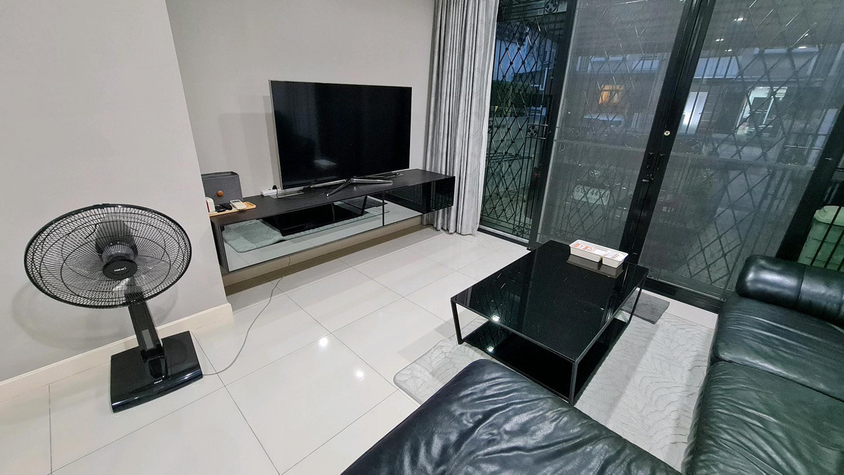 ทาวน์โฮม ดิ เอสเตท ศรีนครินทร์ 2 /  3 ห้องนอน (ขาย), Townhome The Estate Srinakarin 2 /  3 Bedrooms (FOR SALE) GNG084