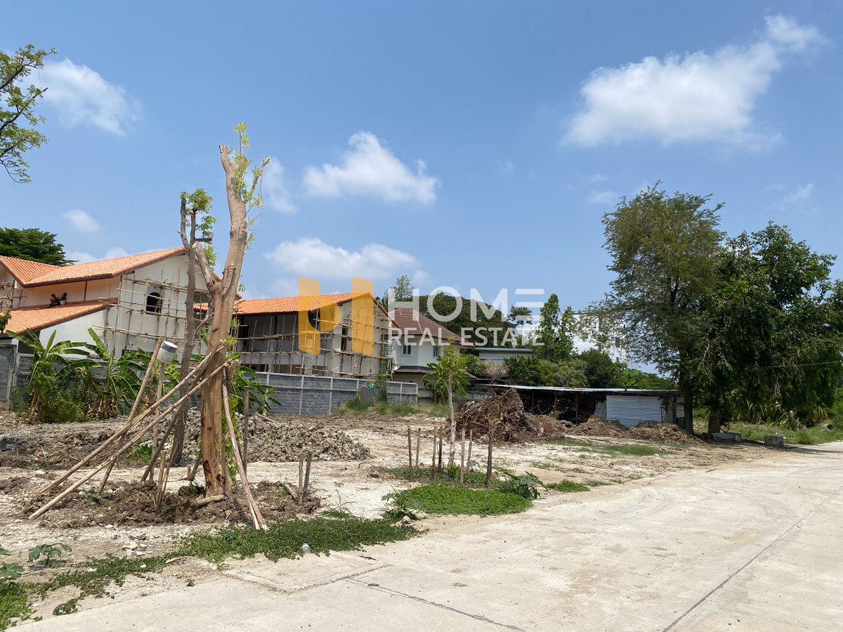 ที่ดิน 386 ตร.ว. ซอยปุณณวิถี 39 / (ขาย), Land 386 Sq.w. Soi Punnawithi 39 / (FOR SALE) GNG061
