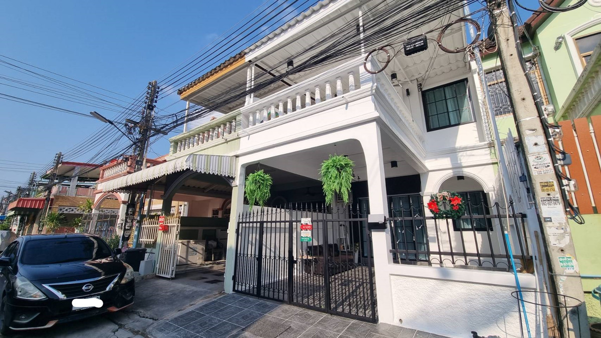ทาวน์โฮม หมู่บ้านแสงสุภา 1 / 3 ห้องนอน (ขาย), Townhome Saeng Supha Village 1 / 3 Bedrooms (FOR SALE) BEWN148