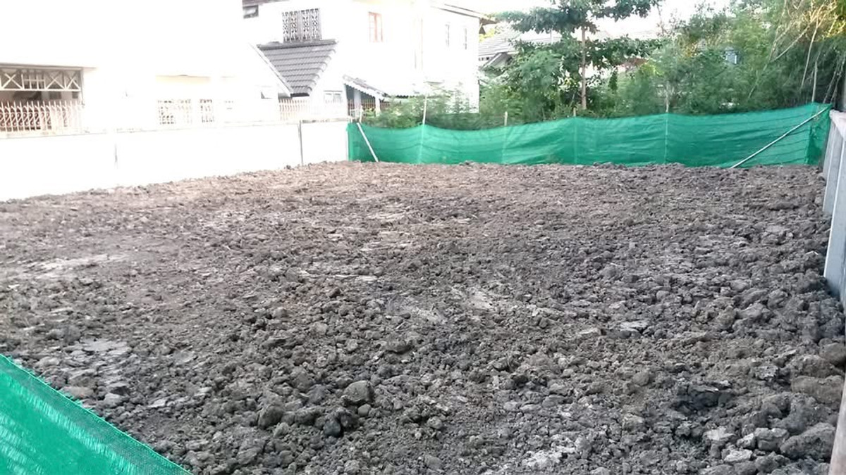 ที่ดิน นวมินทร์ 74 / (ขาย), Land in Nawamin Soi 74 / (FOR SALE) MNT082