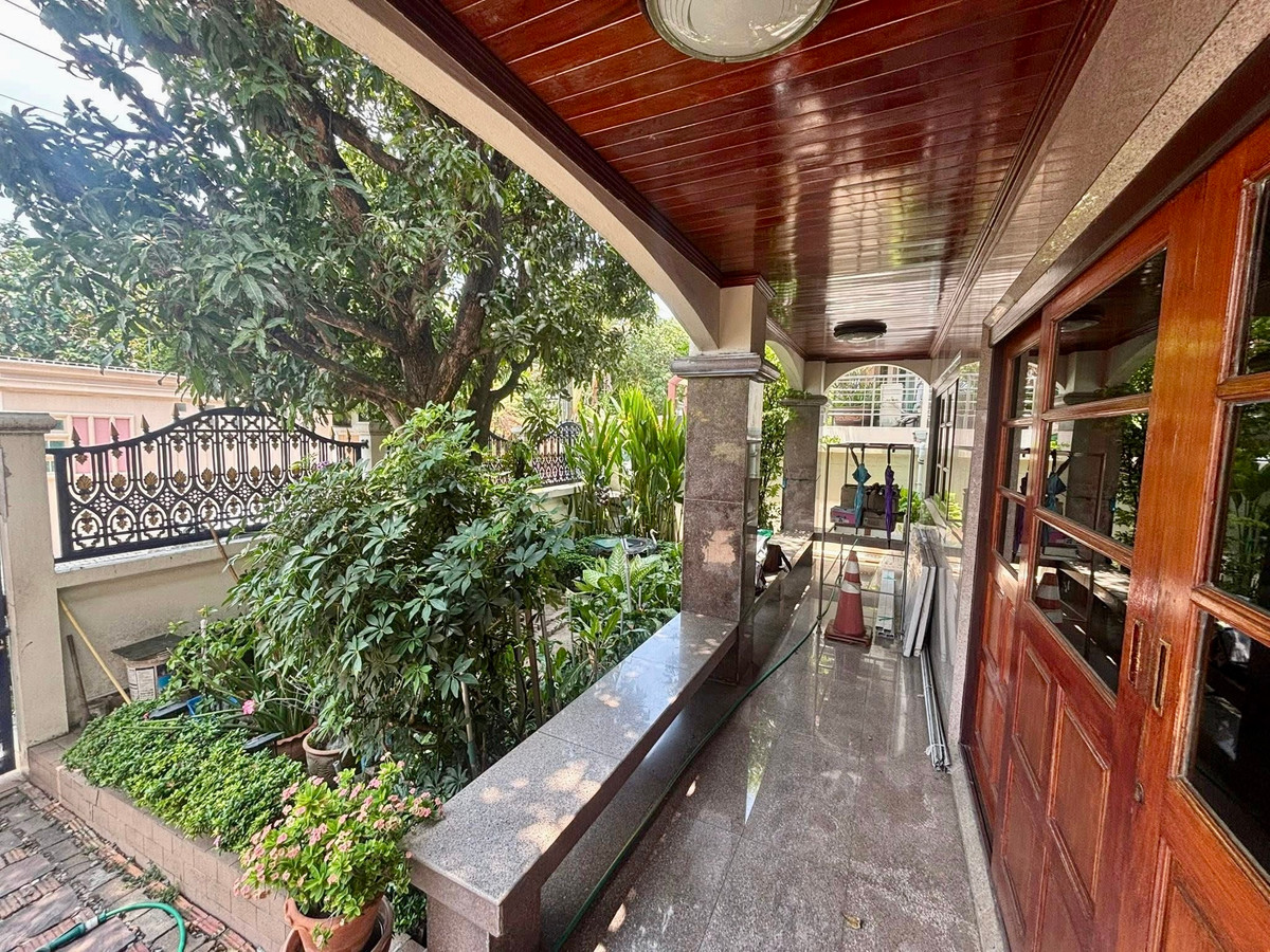 บ้านเดี่ยว ผกามาศ สุขุมวิท 71 / 4 ห้องนอน (ขาย), Phakamas Sukhumvit 71 / Detached House 4 Bedrooms (FOR SALE) GNG067
