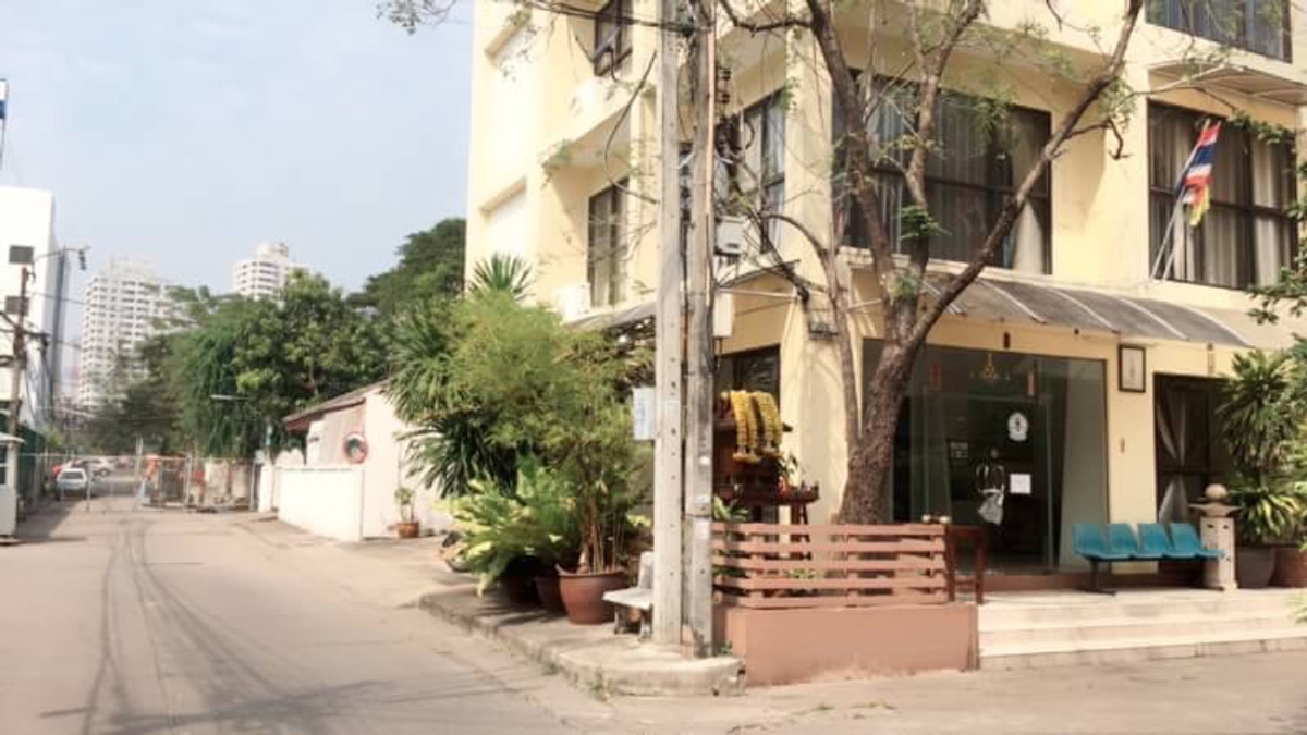 อาคารสำนักงาน รามคำแหง ซอย 64 / 4 ห้องนอน (ขาย), Office Building Ramkhamhaeng Soi 64 / 4 Bedrooms (FOR SALE) BZD185