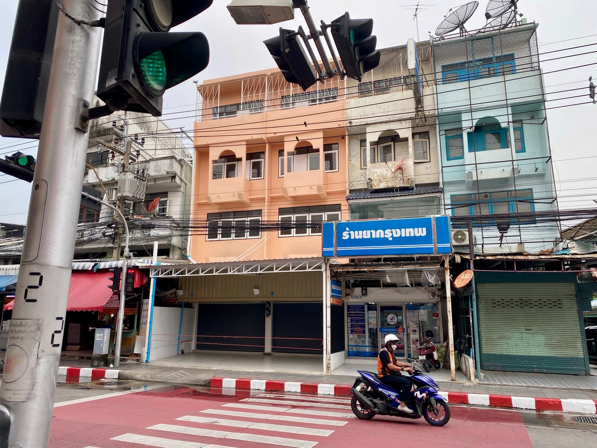 อาคารพาณิชย์ สุขุมวิท 101/1 / 4 ชั้น (ขาย), Commercial Building Sukhumvit 101/1 / 4 Storey (FOR SALE) GNG081
