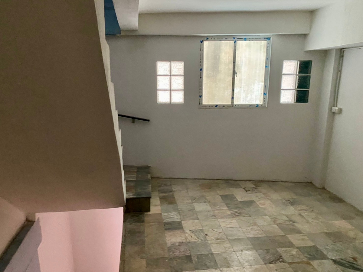 อาคารพาณิชย์ สุขุมวิท 101/1 / 4 ชั้น (ขาย), Commercial Building Sukhumvit 101/1 / 4 Storey (FOR SALE) GNG081