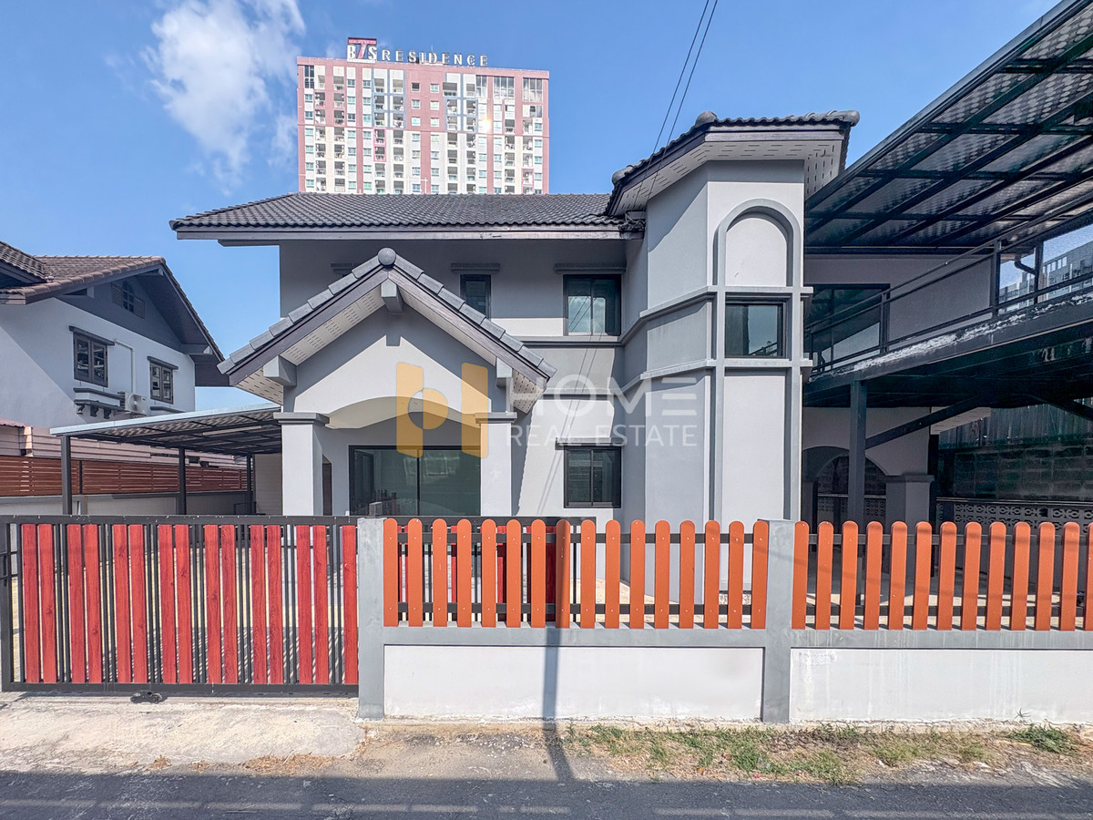 บ้านเดี่ยว พร้อมอยู่ ใจกลางเมืองพร้อมที่ดินเต็มผืน🏡 วิภาวดีรังสิต 3 แยก 7 / 4 ห้องนอน (ขาย), House Vibhavadi Rangsit Soi 3 Yak 7 / 4 Bedrooms (FOR SALE) TPM397