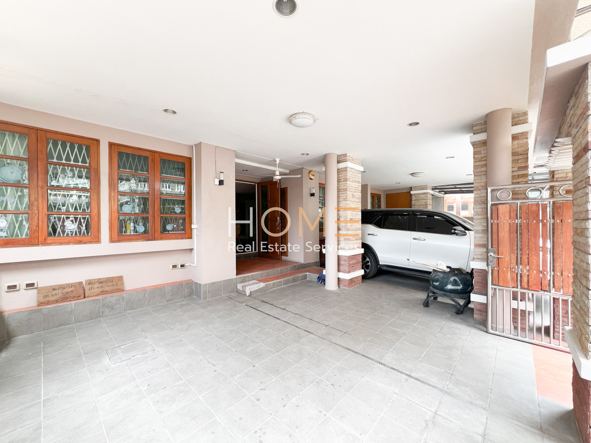ทาวน์โฮม เรืองศิริ สุขุมวิท 62/1 / 5 ห้องนอน (ขาย), Ruangsiri Sukhumvit 62/1 / Townhome 5 Bedrooms (FOR SALE) GNG094