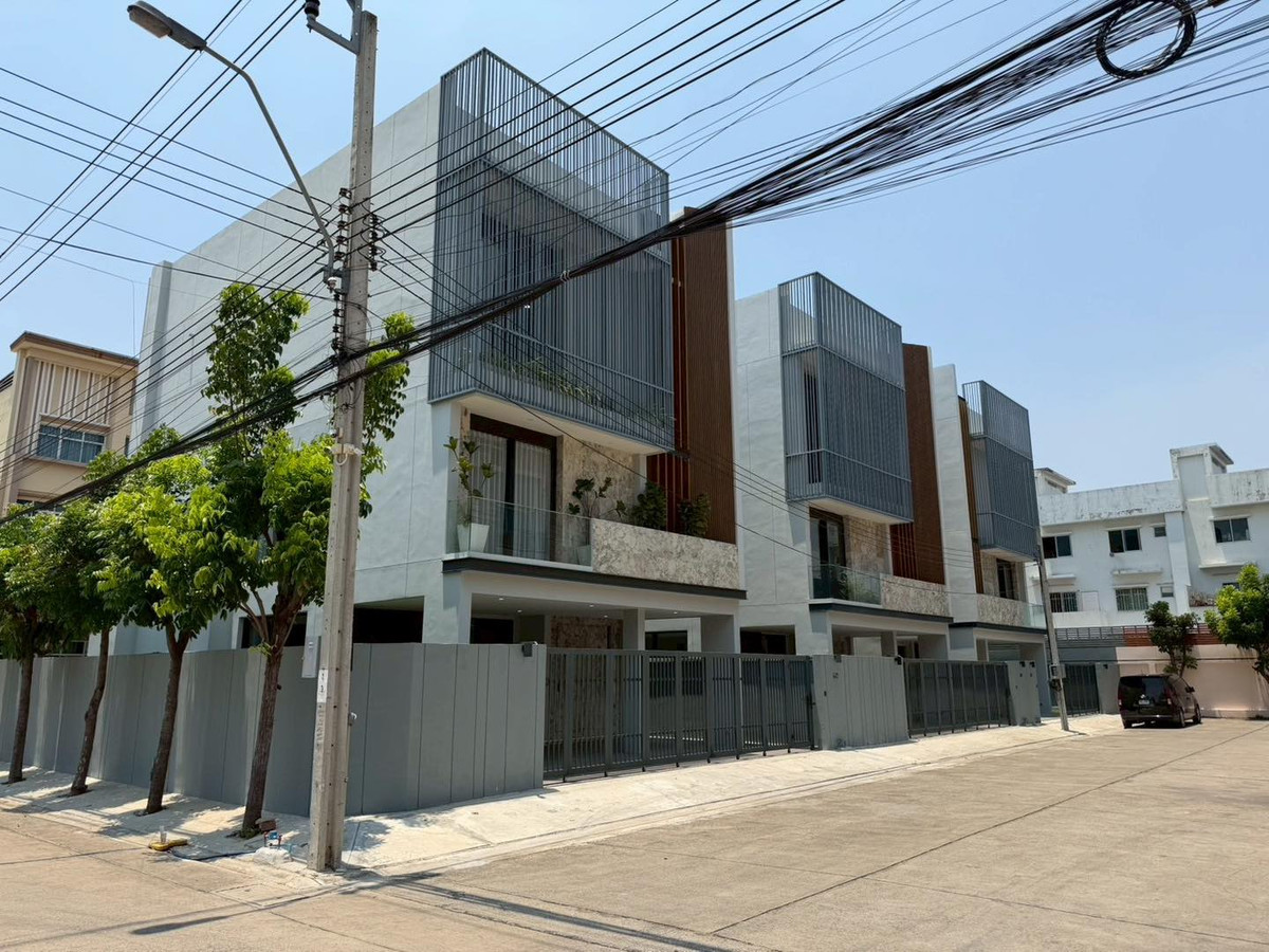 บ้านเดี่ยว ปรีชา รามคำแหง - กรุงเทพกรีฑา / 4 ห้องนอน (ขาย), House Preecha Ramkhamhaeng - Krungthep Kreetha / 4 Bedrooms (FOR SALE) BZD190