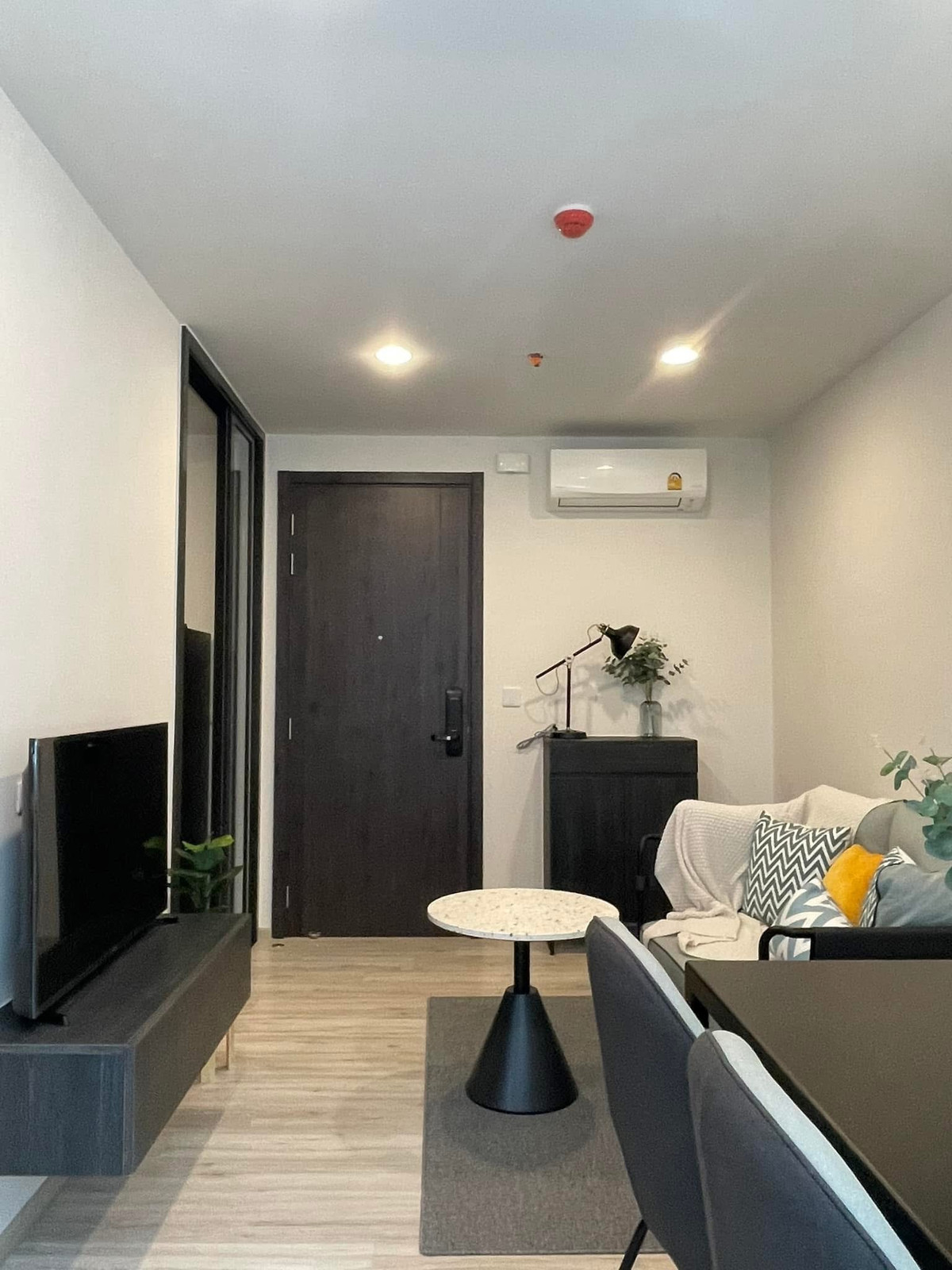 XT Huaikhwang / 1 Bedroom (SALE WITH TENANT), เอ็กซ์ที ห้วยขวาง / 1 ห้องนอน (ขายพร้อมผู้เช่า) JSMN210