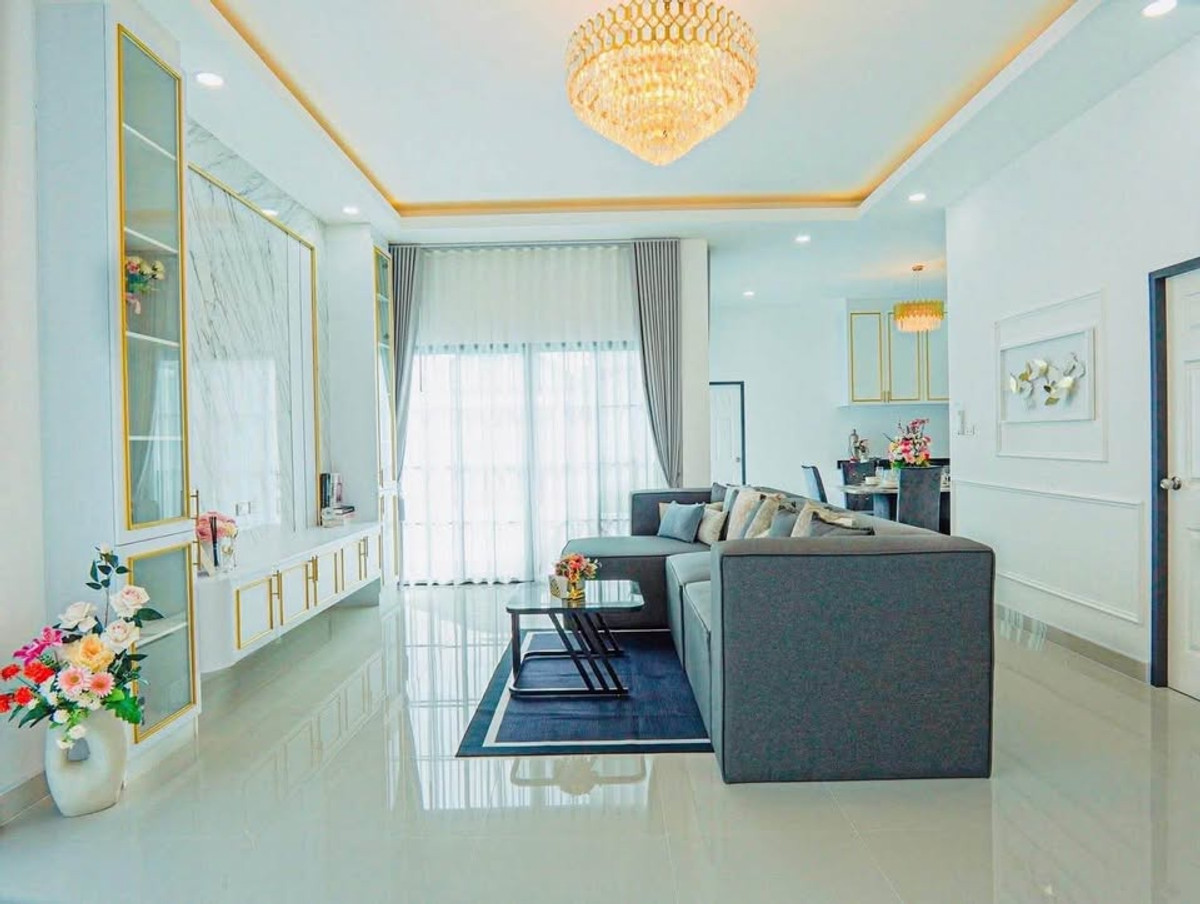 หมู่บ้านรัตนากรวิลเลจ 18 / 4 ห้องนอน (ขาย), Rattanakorn Village 18 / 4 Bedrooms (FOR SALE) BEWN166