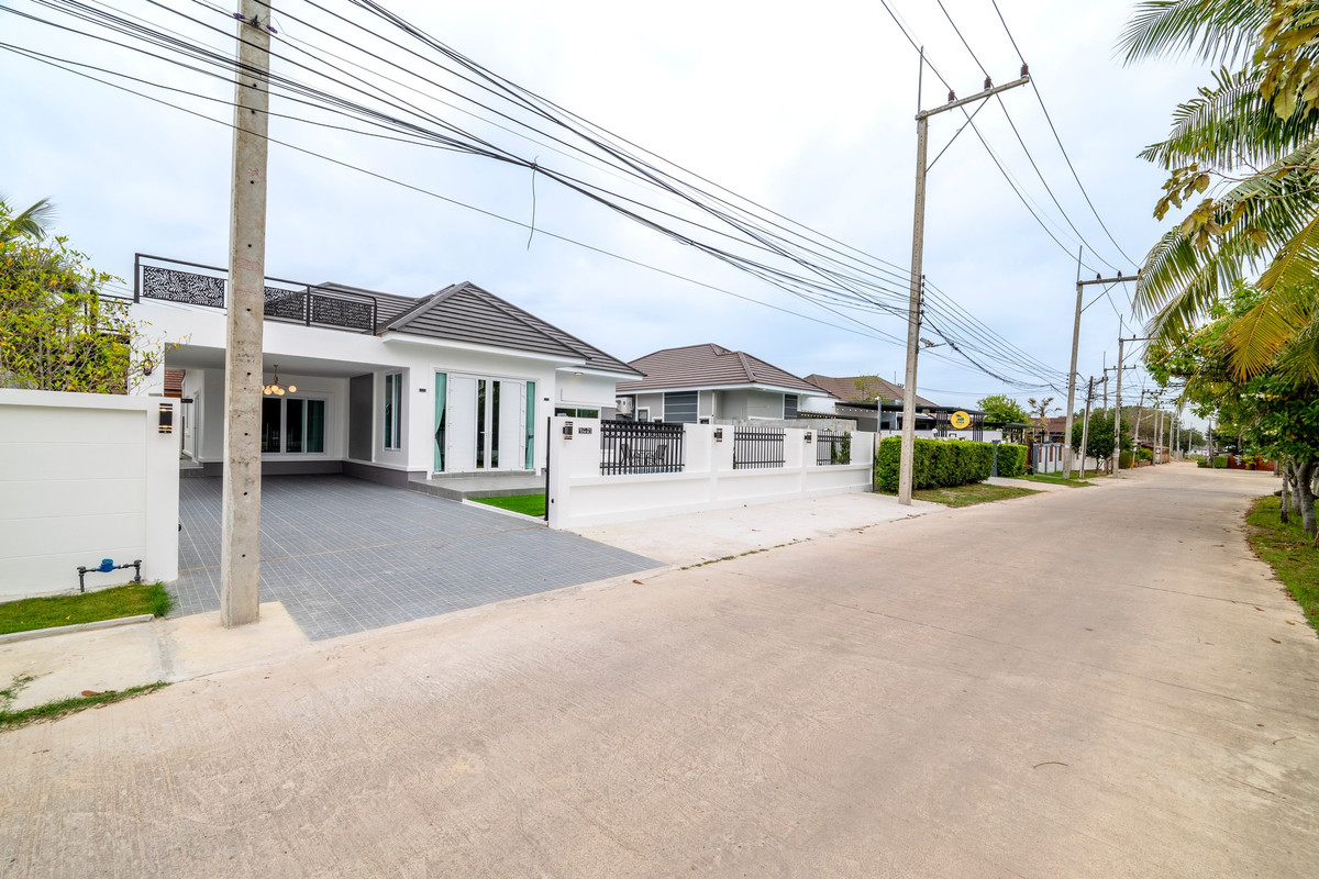 พรเทพ การ์เด้น วิลล์ 8 / 3 ห้องนอน (ขาย), Ponthep Garden Ville 8 / 3 Bedrooms (FOR SALE) BEWN161