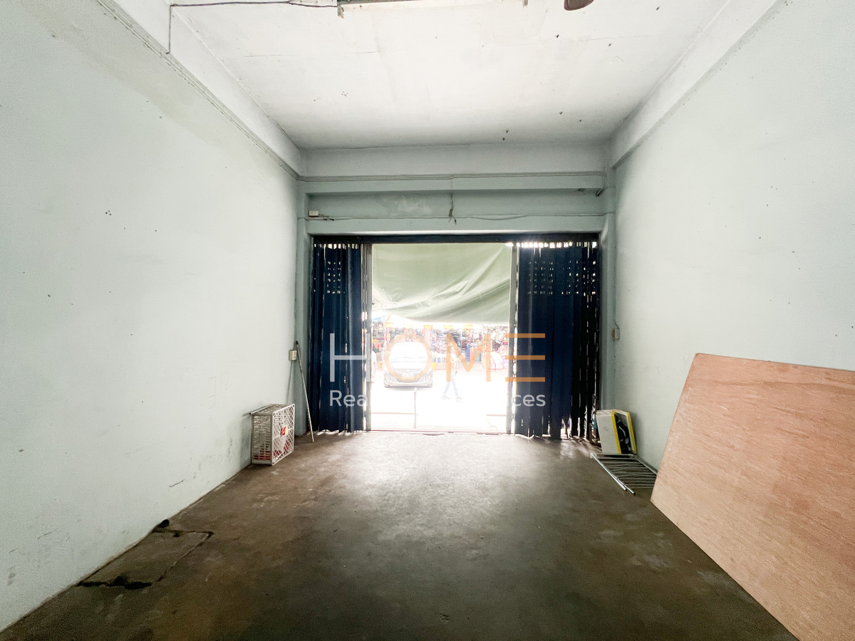 อาคารพาณิชย์ ตลาดสี่แยกบางนา / 4 ห้องนอน (ขาย), Commercial Building Bangna Intersection Market / 4 Bedrooms (FOR SALE) GNG109