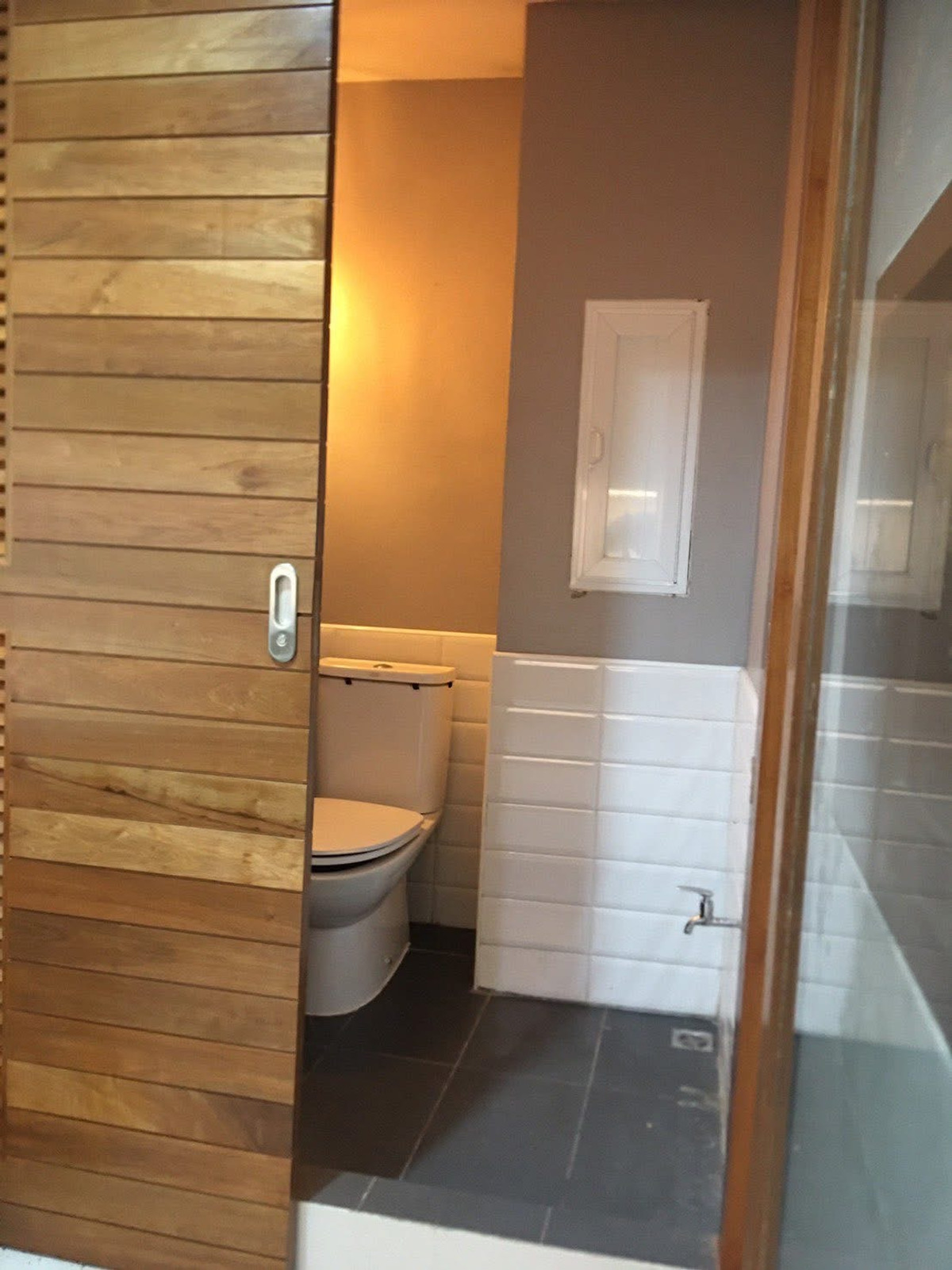 อาคาร 4 ชั้น ซอยจันทร์ 14/1 / 2 ห้องนอน (ขาย), Commercial Building Soi Chan 14/1 / 2 Bedrooms (FOR SALE) DML023