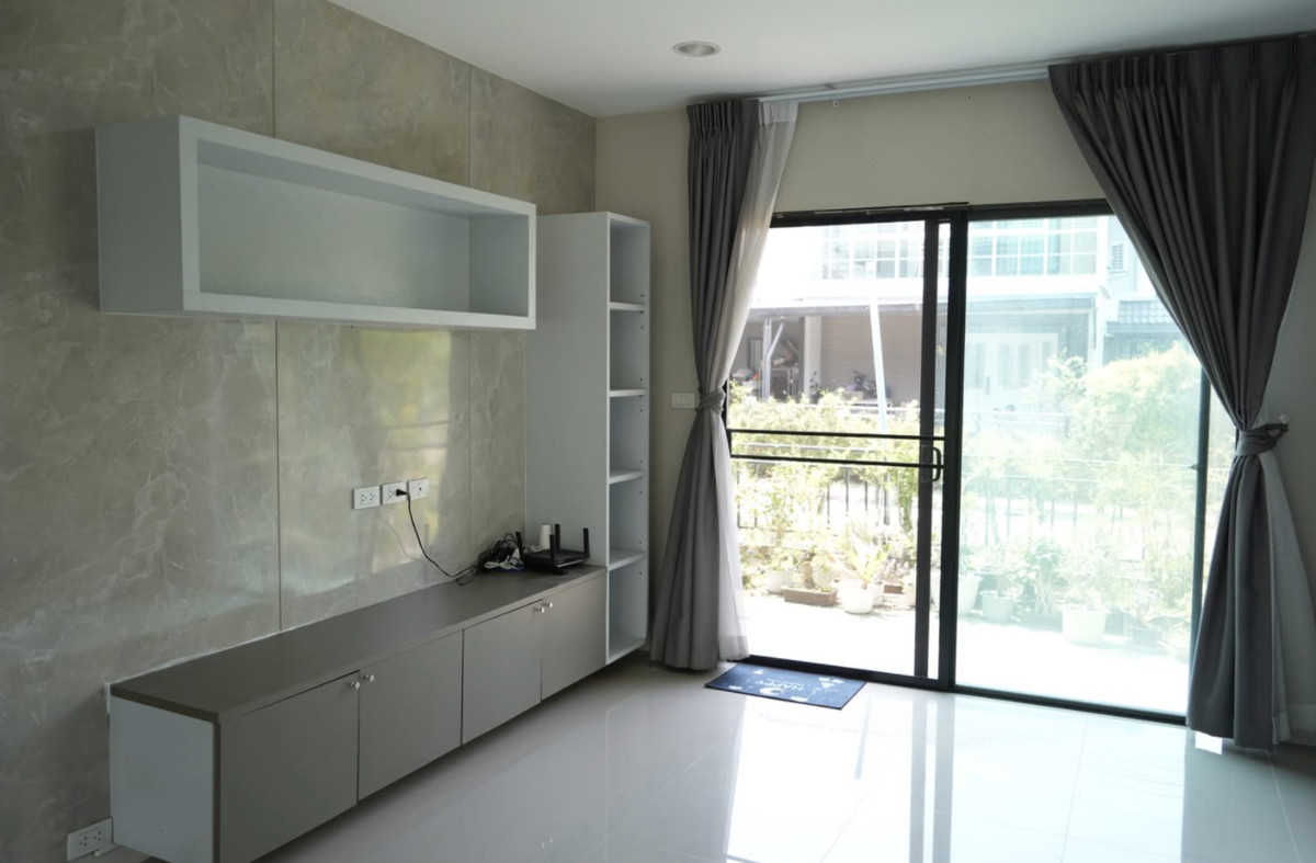 เพฟ ประชาอุทิศ 90 / 5 ห้องนอน (ขาย), Pave Pracha Uthit 90 / 5 Bedrooms (FOR SALE) DML040