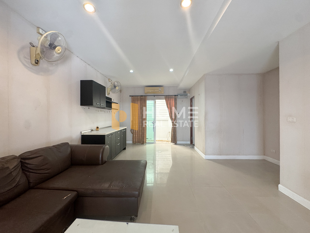 เดอะ เมทโทร พระราม 9 / 3 ห้องนอน (ขาย), The Metro Rama 9 / 3 Bedrooms (FOR SALE) FON273