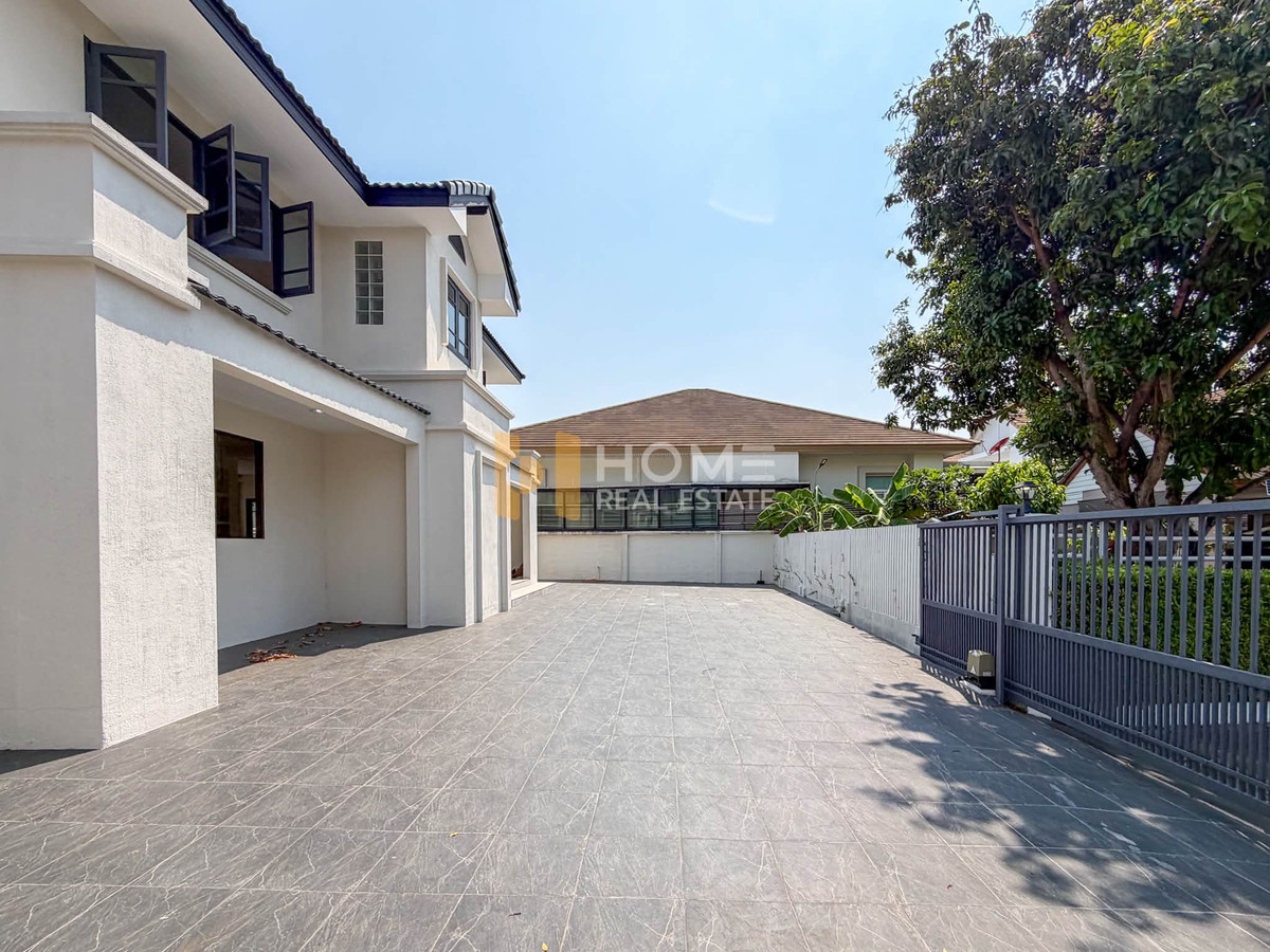 บ้านรีโนเวทใหม่กริ๊บ พื้นที่รอบบ้านเยอะมาก!!  ภาณุ การ์เด้น สวนผัก 58 / 3 ห้องนอน (ขาย), Phanu Garden Suanpak 58 / Detached House 3 Bedrooms (FOR SALE) BALL320