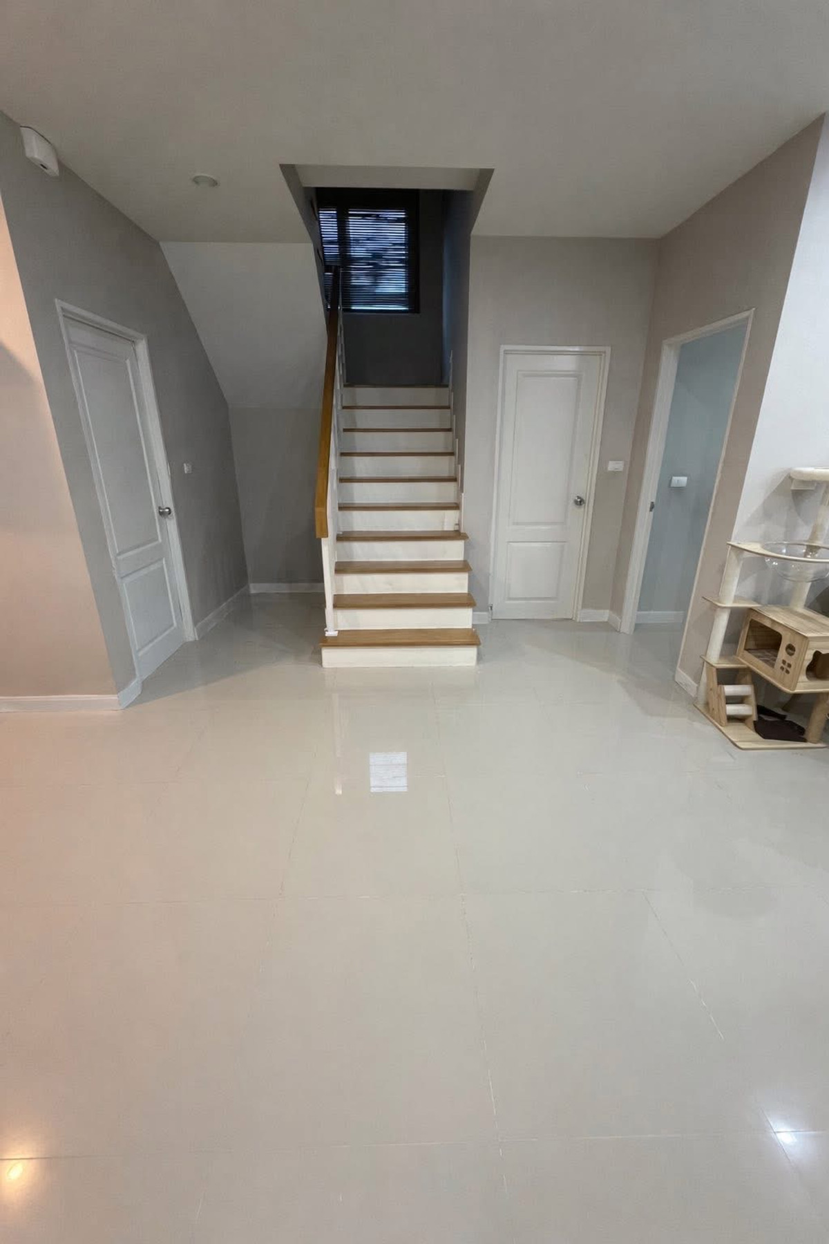 เซนโทร สุขสวัสดิ์ - พระราม 3 / 3 ห้องนอน (เช่า), Centro Suksawat – Rama 3 / 3 Bedrooms (FOR RENT) DML005