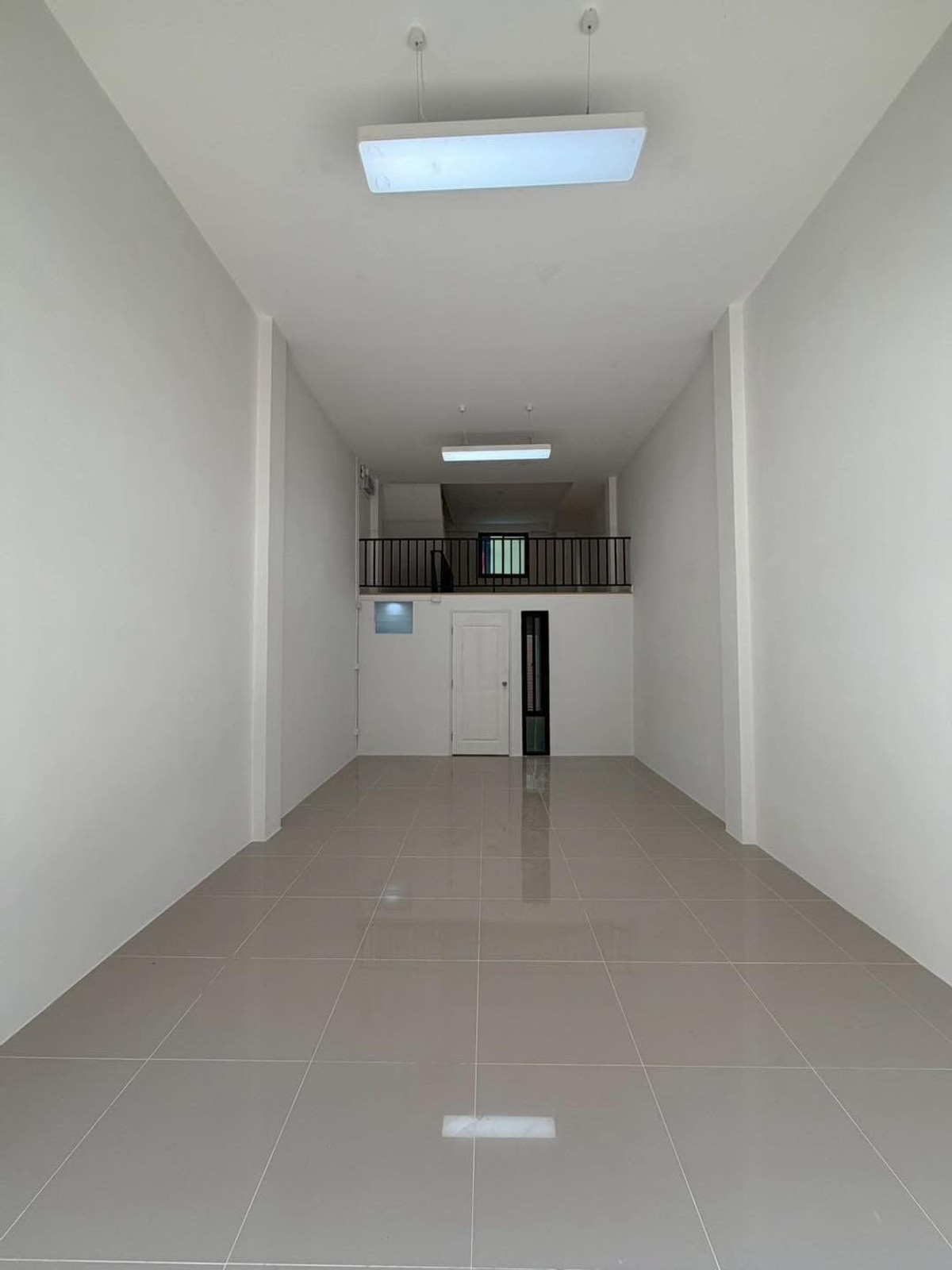 ตึกแถว 3.5 ชั้น สุขสวัสดิ์ 78 / 3 ห้องนอน (ขาย), Commercial Building Suksawat 78 / 3 Bedrooms (FOR SALE) DML016