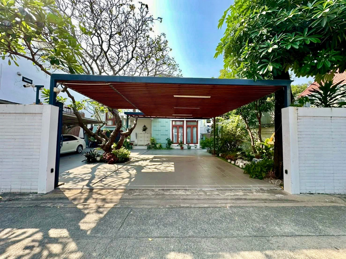 บ้านเดี่ยว 2 ชั้น อารีย์ ซอยมิตรอนันต์ / 5 ห้องนอน (ขาย), House Ari Soi Mit Anan / 5 Bedrooms (FOR SALE) BNS057