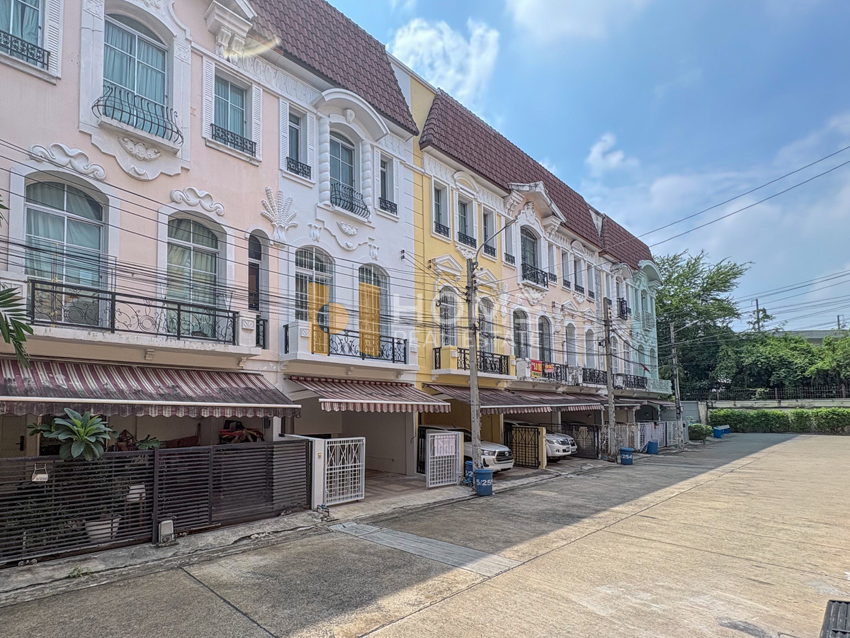 บ้านกลางเมือง มอนติ - คาร์โล / 3 ห้องนอน (ขาย), Baan Klang Muang Monte - Carlo / 3 Bedrooms (FOR SALE) TPM403