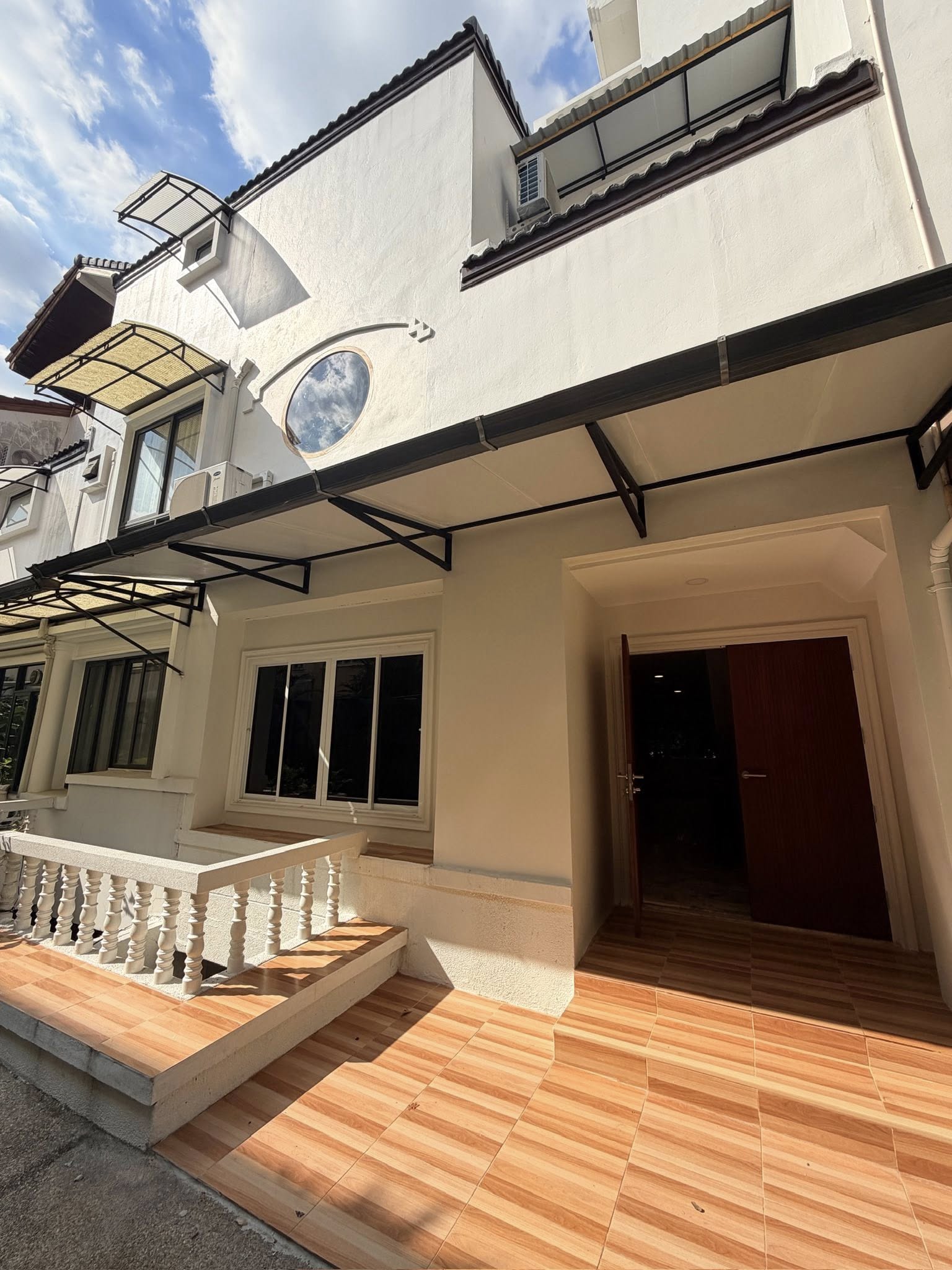 บ้านลานทอง สาทร / 4 ห้องนอน (ขาย), Baan Lan Thong Sathorn / 4 Bedrooms (FOR SALE) DML069