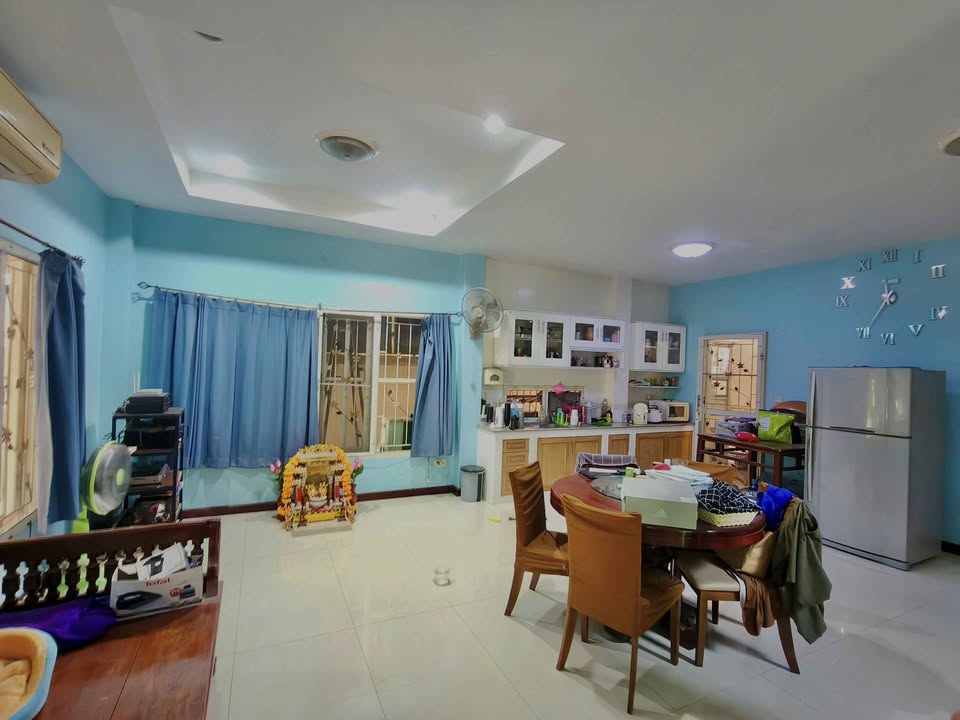 หมู่บ้านรติรมย์ 2 / 4 ห้องนอน (ขาย), Ratirom Village 2 / 4 Bedrooms (FOR SALE) BALL363