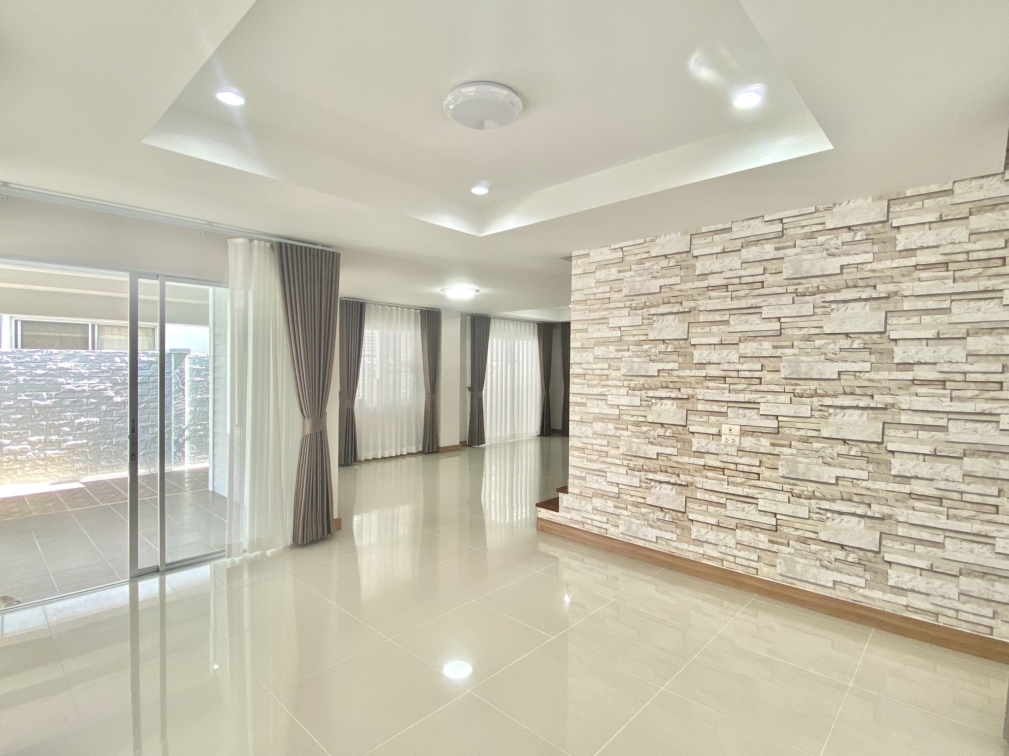 โครงการหมู่บ้านกลางสวน / 3 ห้องนอน (ขาย), Klang Suan Village / 3 Bedrooms (FOR SALE) BEWN191