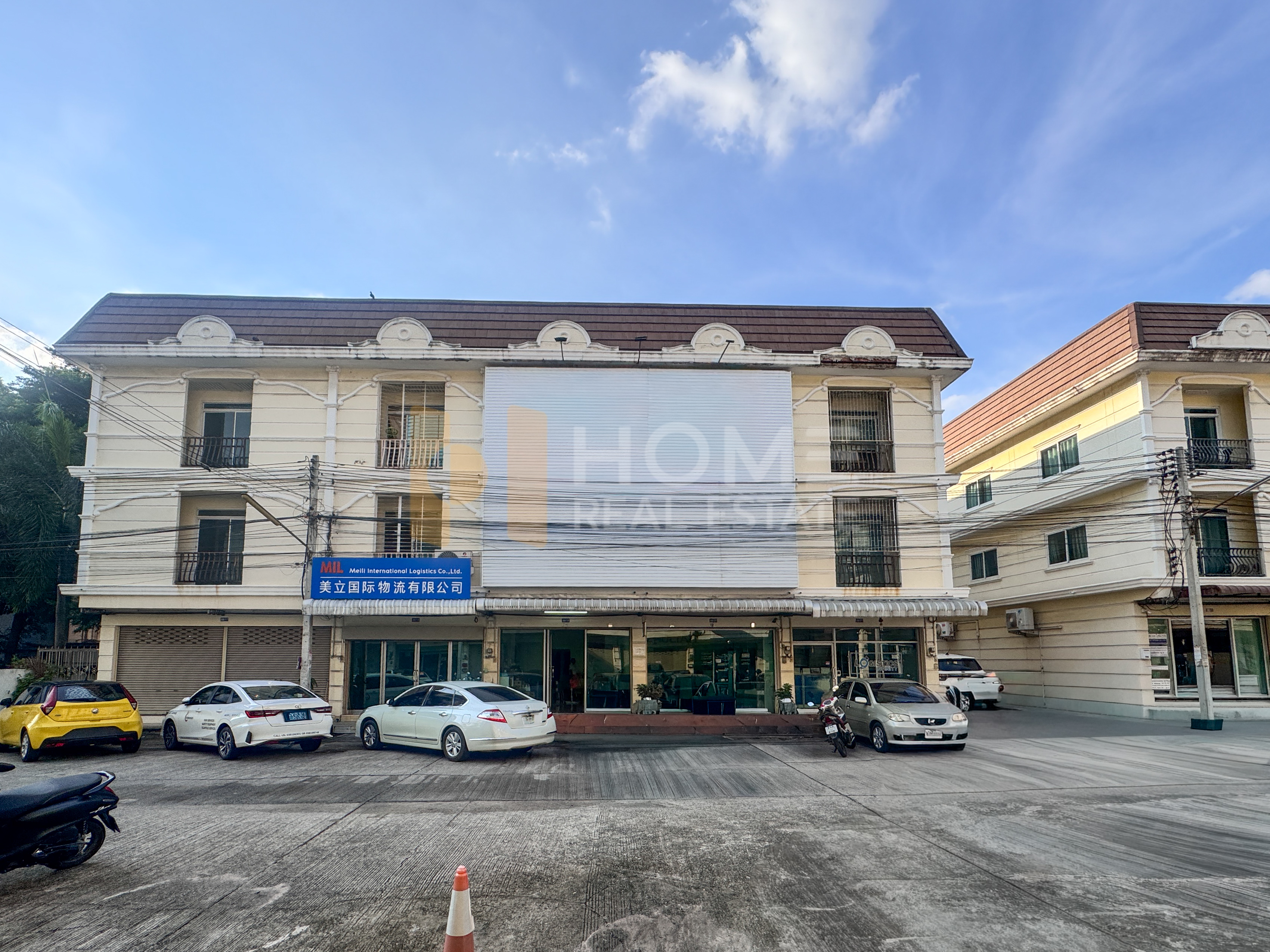 อาคารพาณิชย์ 2 คูหา แหลมฉบัง / 4 ห้องนอน (ขาย), 2 Commercial Buildings Laem Chabang / 4 Bedrooms (FOR SALE) YEAN179