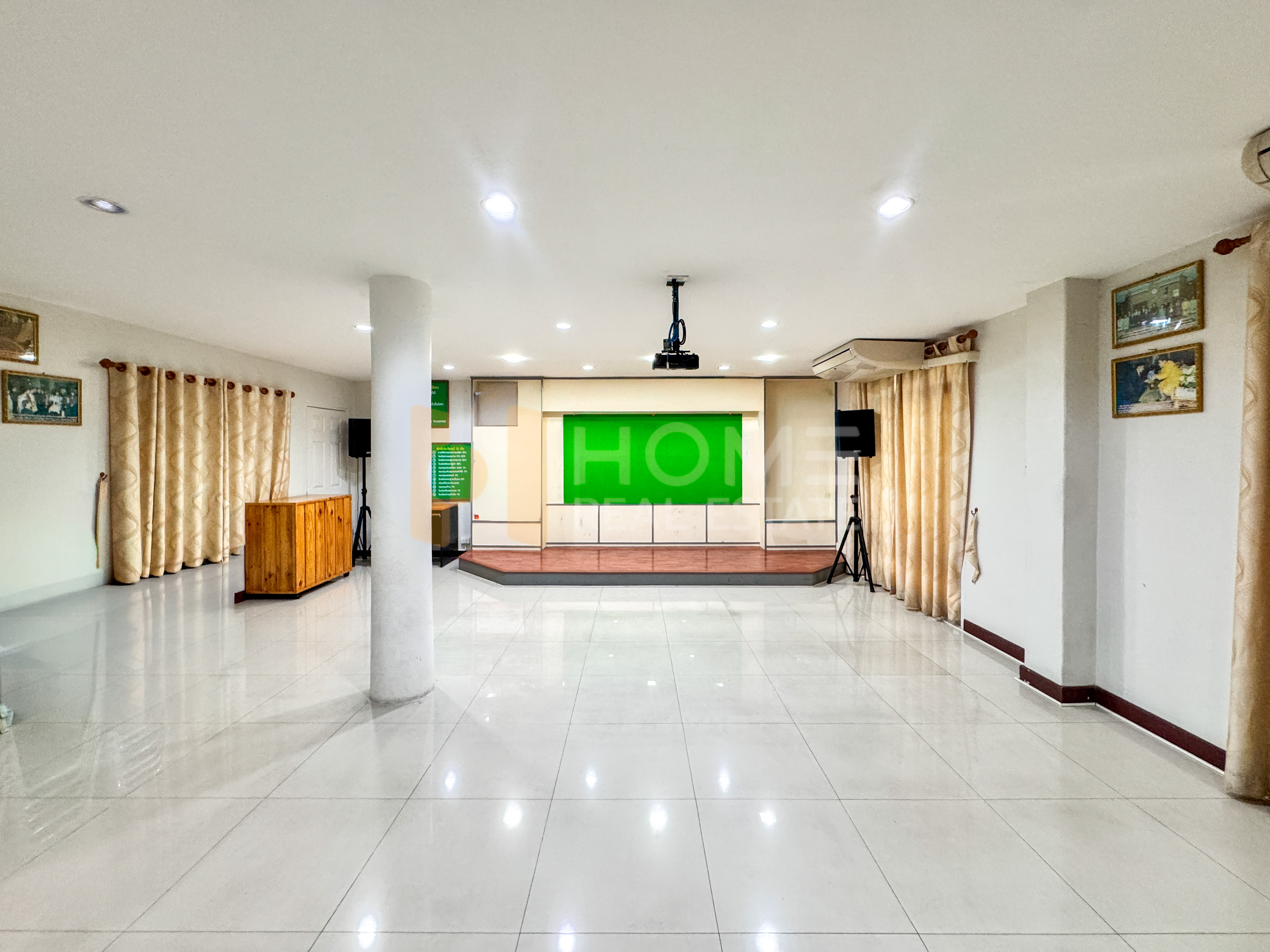 อาคารพาณิชย์ 2 คูหา แหลมฉบัง / 4 ห้องนอน (ขาย), 2 Commercial Buildings Laem Chabang / 4 Bedrooms (FOR SALE) YEAN179