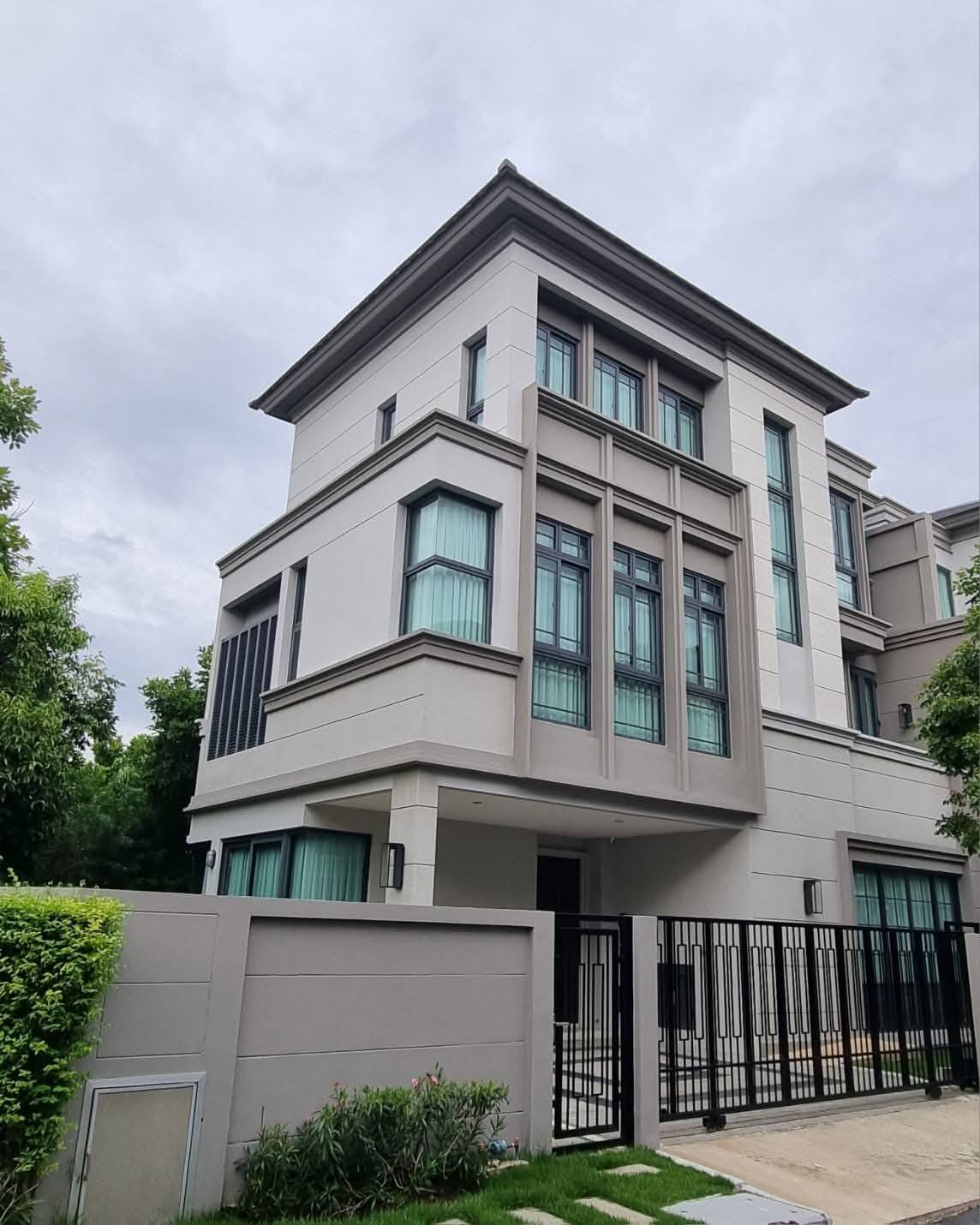 บ้านแฝด เดอะ ซอนเน่ ศรีนครินทร์ บางนา / 4 ห้องนอน (ขาย), Semi-Detached HouseThe Sonne Srinakarin-Bangna / 4 Bedrooms (FOR SALE) POON251