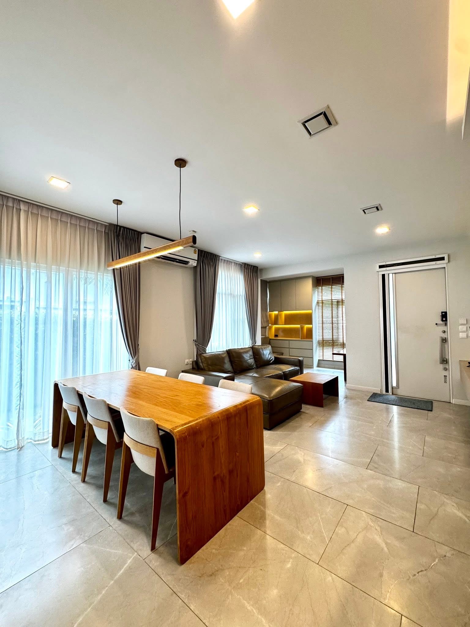 บ้านเดี่ยว มัณฑนา บางนา - วงแหวน / 4 ห้องนอน (เช่า), Mantana Bangna - Wongwaen / 4 Bedrooms (FOR RENT) POON234