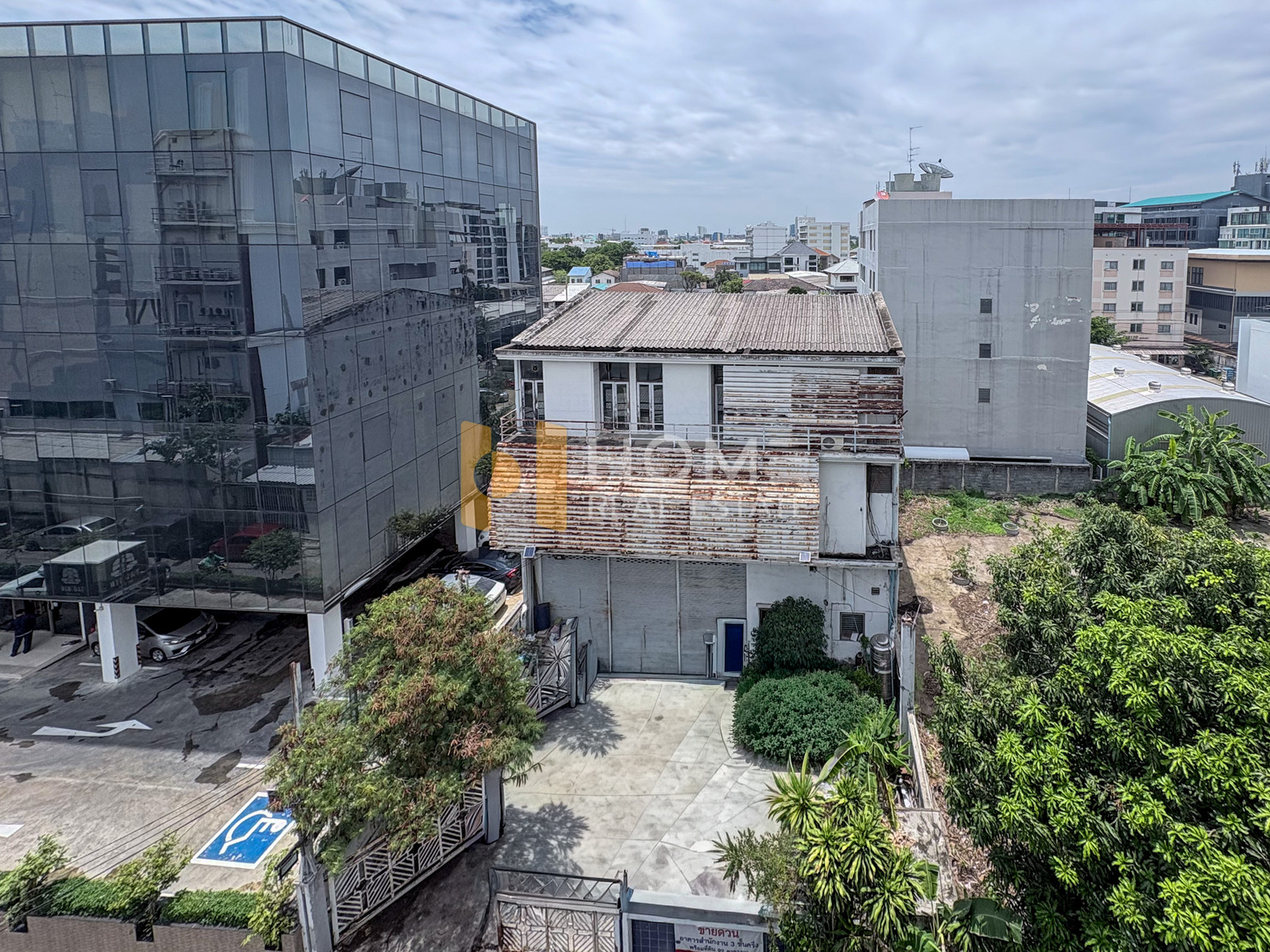🔥 ขายด่วน โกดังทำเลทอง รัชดาภิเษก ✨ ตึกรัชดาภิเษก / 3.5 ชั้น (ขาย), Ratchadaphisek Building / 3.5 Stories (FOR SALE) TPM410