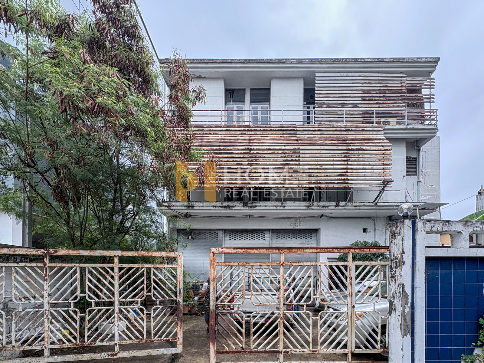 🔥 ขายด่วน โกดังทำเลทอง รัชดาภิเษก ✨ ตึกรัชดาภิเษก / 3.5 ชั้น (ขาย), Ratchadaphisek Building / 3.5 Stories (FOR SALE) TPM410