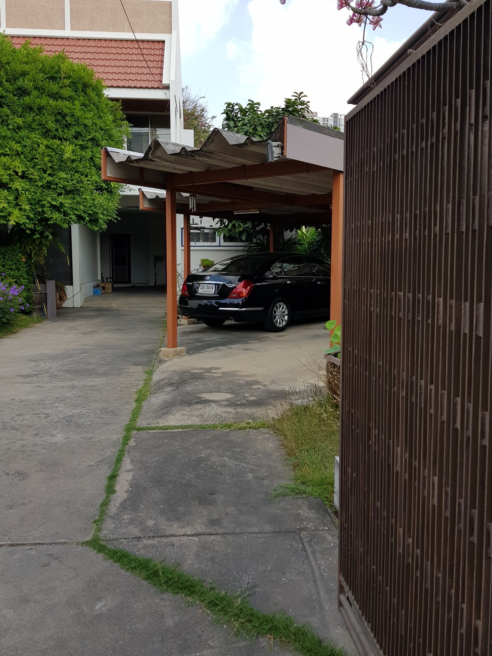 ที่ดินและสิ่งปลูกสร้าง สุขุมวิท 81 (ขาย) / House & Land Sukhumvit 81 (FOR SALE) GNG151