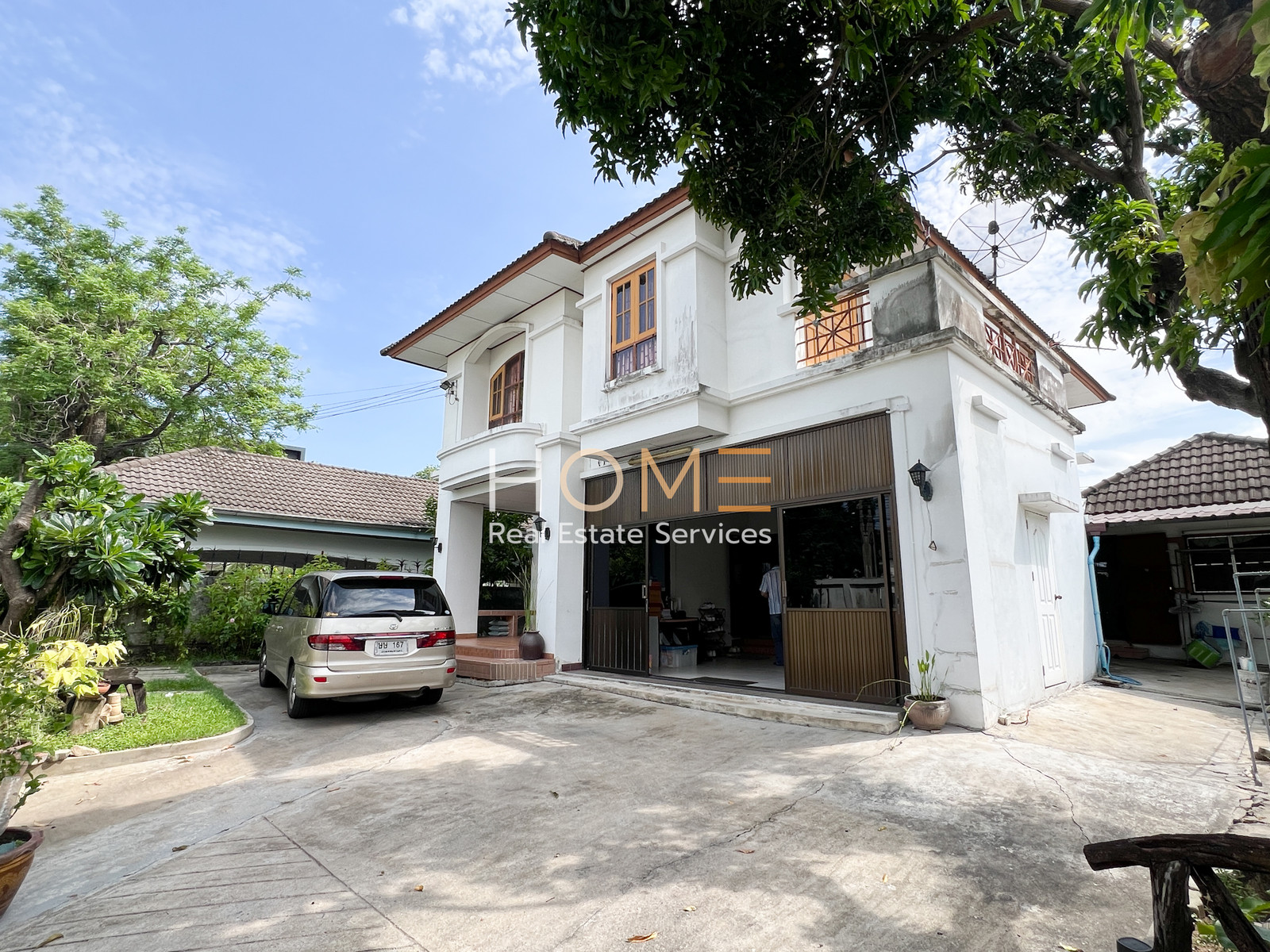 บ้านเดี่ยว หมู่บ้านเมืองทอง 4 สุขุมวิท 101 / 4 ห้องนอน (ขาย), Muang Thong 4 Sukhumvit 101 / 4 Bedrooms (FOR SALE) GNG142