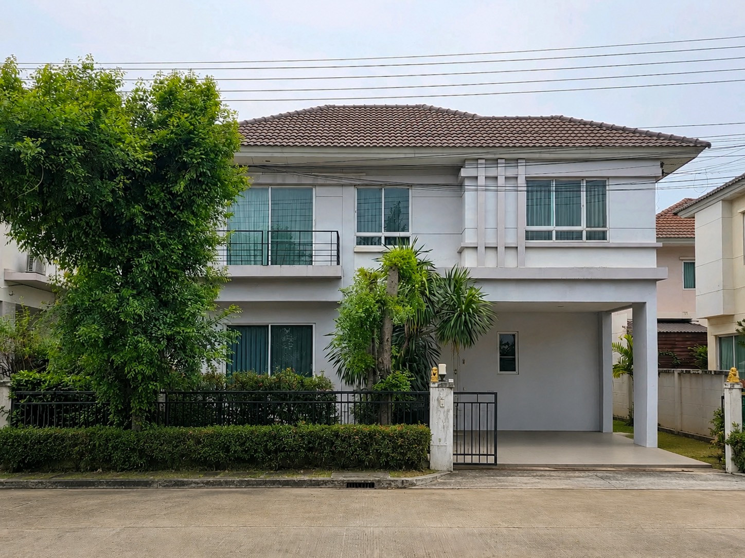 บ้านเดี่ยว ไลฟ์ บางกอก บูเลอวาร์ด วงแหวน - พระราม 9 / 3 ห้องนอน (ขาย), Life Bangkok Boulevard Wongwaen - Rama 9 / Detached House 3 Bedrooms (FOR SALE) BZD203