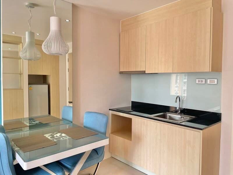 Grande Caribbean / 1 Bedroom (SALE WITH TENANT), แกรนด์ แคริบเบียน / 1 ห้องนอน (ขายพร้อมผู้เช่า) AM152