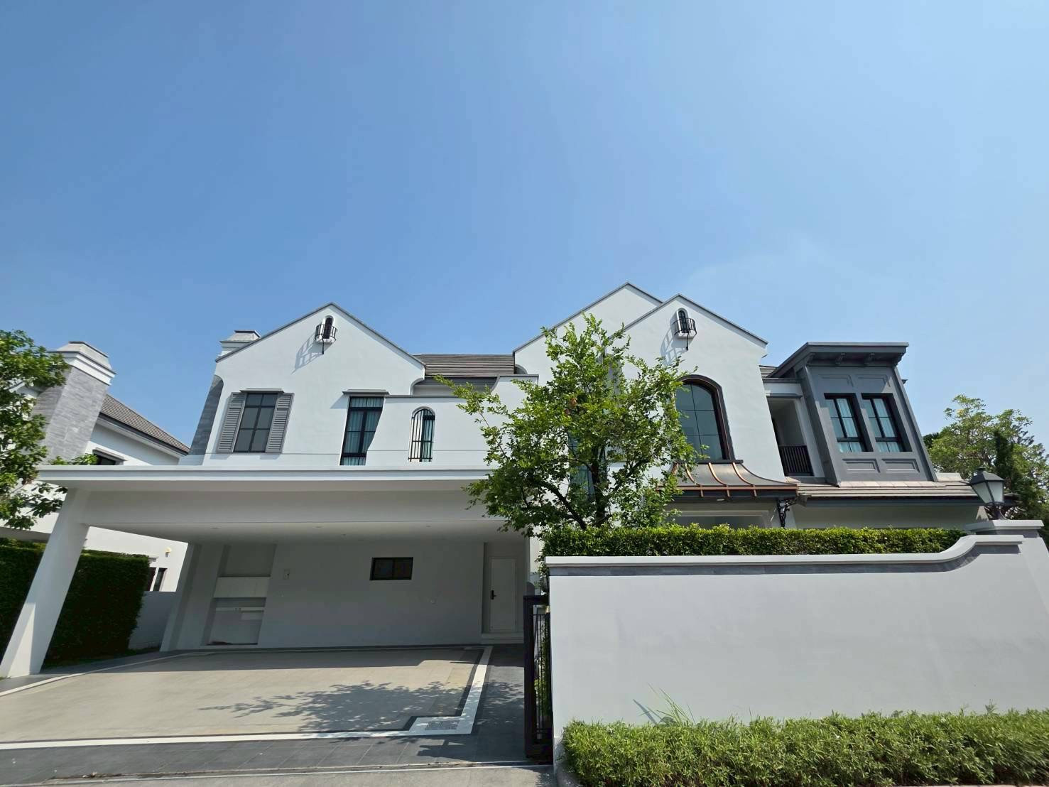 นันทวัน พระราม 9 - กรุงเทพกรีฑาตัดใหม่ / 5 ห้องนอน (ขาย), Nantawan Rama 9 - New Krungthepkreetha / 5 Bedrooms (FOR SALE) AA642