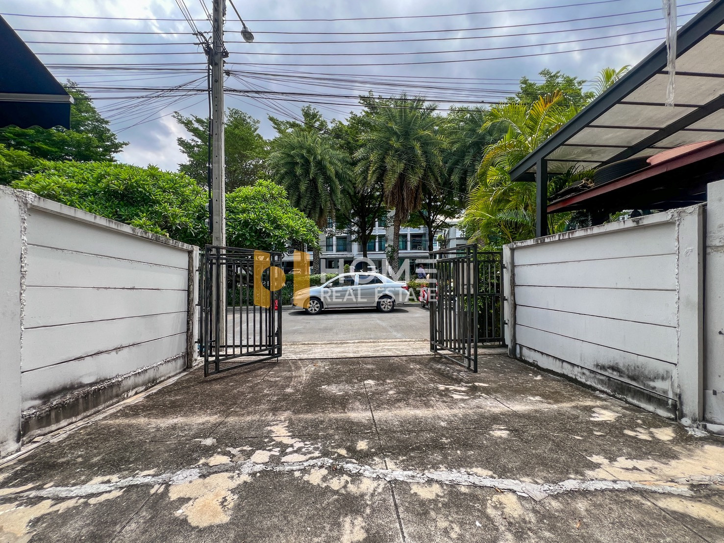บ้านกลางเมือง พระราม 9 - รามคำแหง / 3 ห้องนอน (ขาย), Baan Klang Muang Rama 9 - Ramkhamhaeng / 3 Bedrooms (FOR SALE) BZD202
