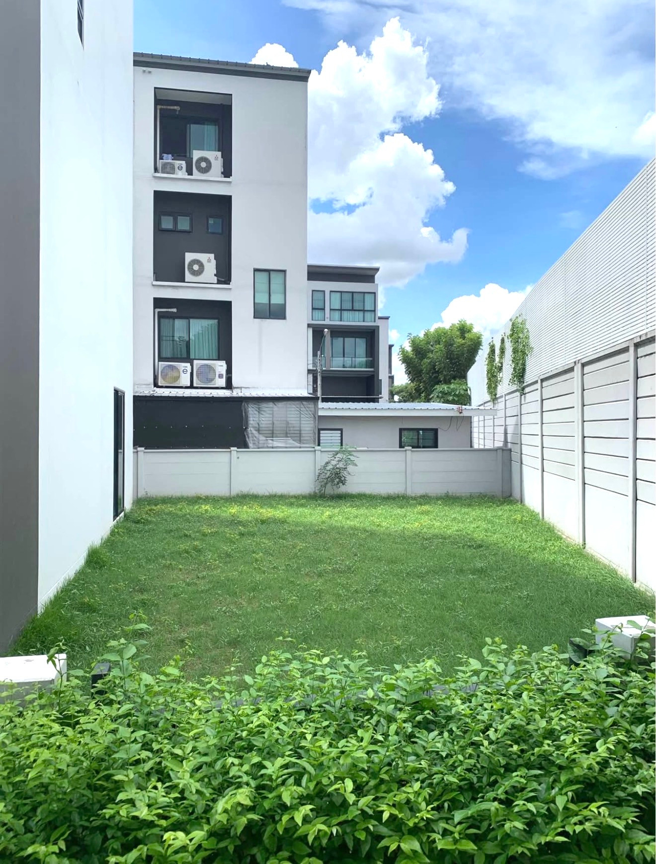 บ้านกลางเมือง วิภาวดี 64 / 3 ห้องนอน (ขาย), Baan Klang Muang Vibhavadi 64 / 3 Bedrooms (FOR SALE) BNS158