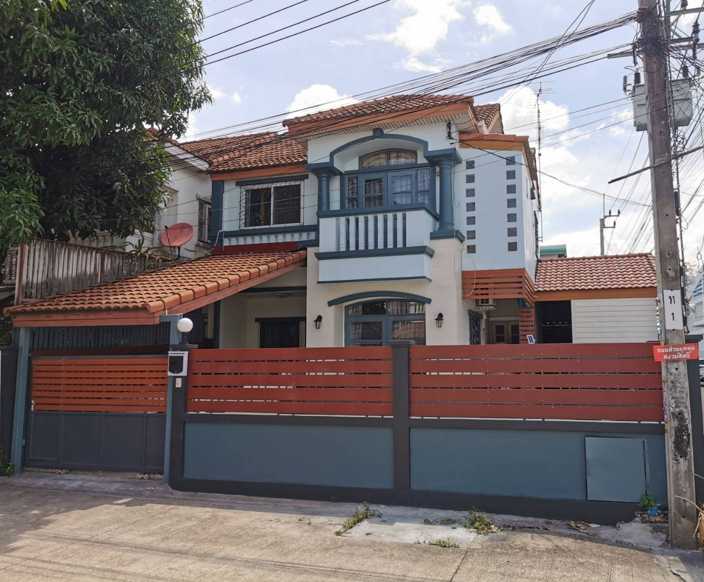 บ้านแฝดติด MRT หลักสอง / 3 ห้องนอน (ขาย), Semi-Detached House near MRT Lak Song / 3 Bedrooms (FOR SALE) BALL385