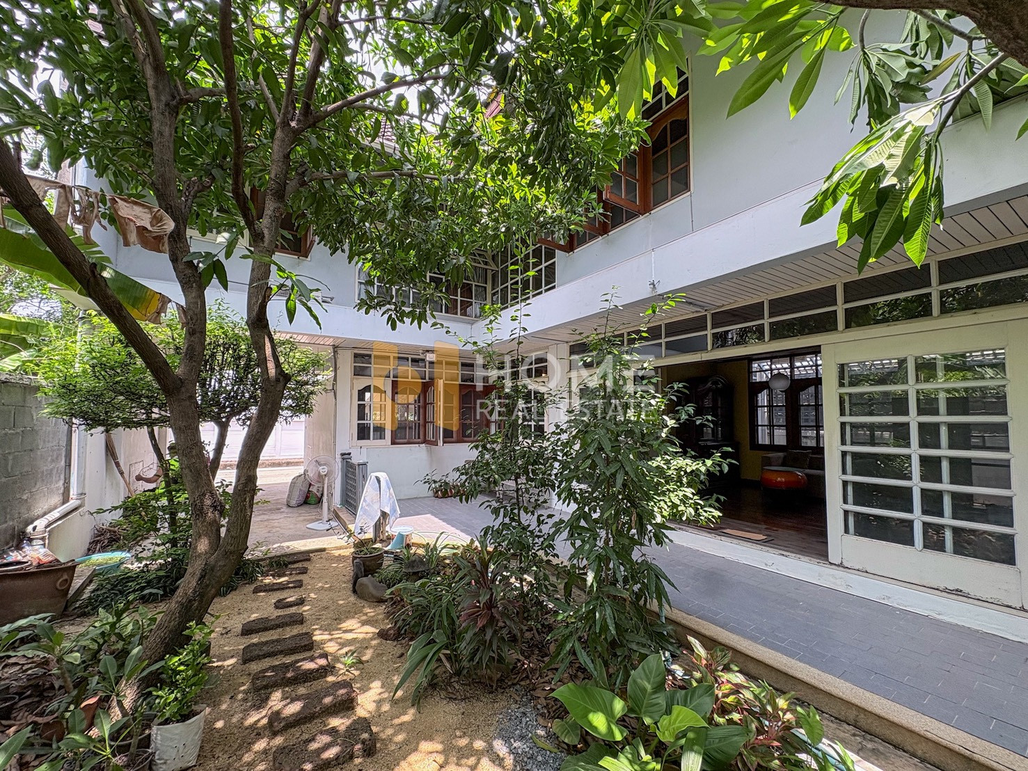 บ้านเทศบาลสงเคราะห์ 2 แยก 10 / 4 ห้องนอน (ขาย), Baan Tessaban Songkhro 2 Yaek 10 / 4 Bedrooms (FOR SALE) TPM415