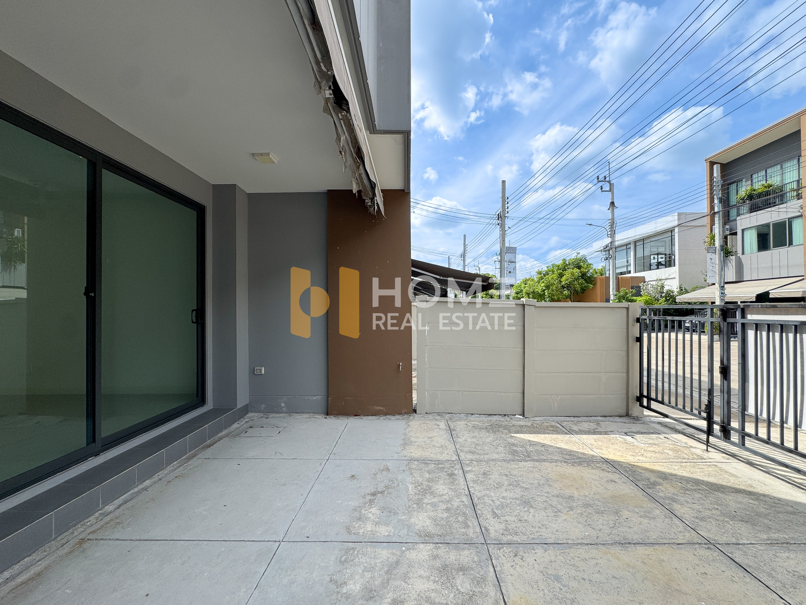 บ้านกลางเมือง สุขุมวิท - อ่อนนุช / 3 ห้องนอน (ขาย), Baan Klang Muang Sukhumvit - Onnut / 3 Bedrooms (FOR SALE) FON327