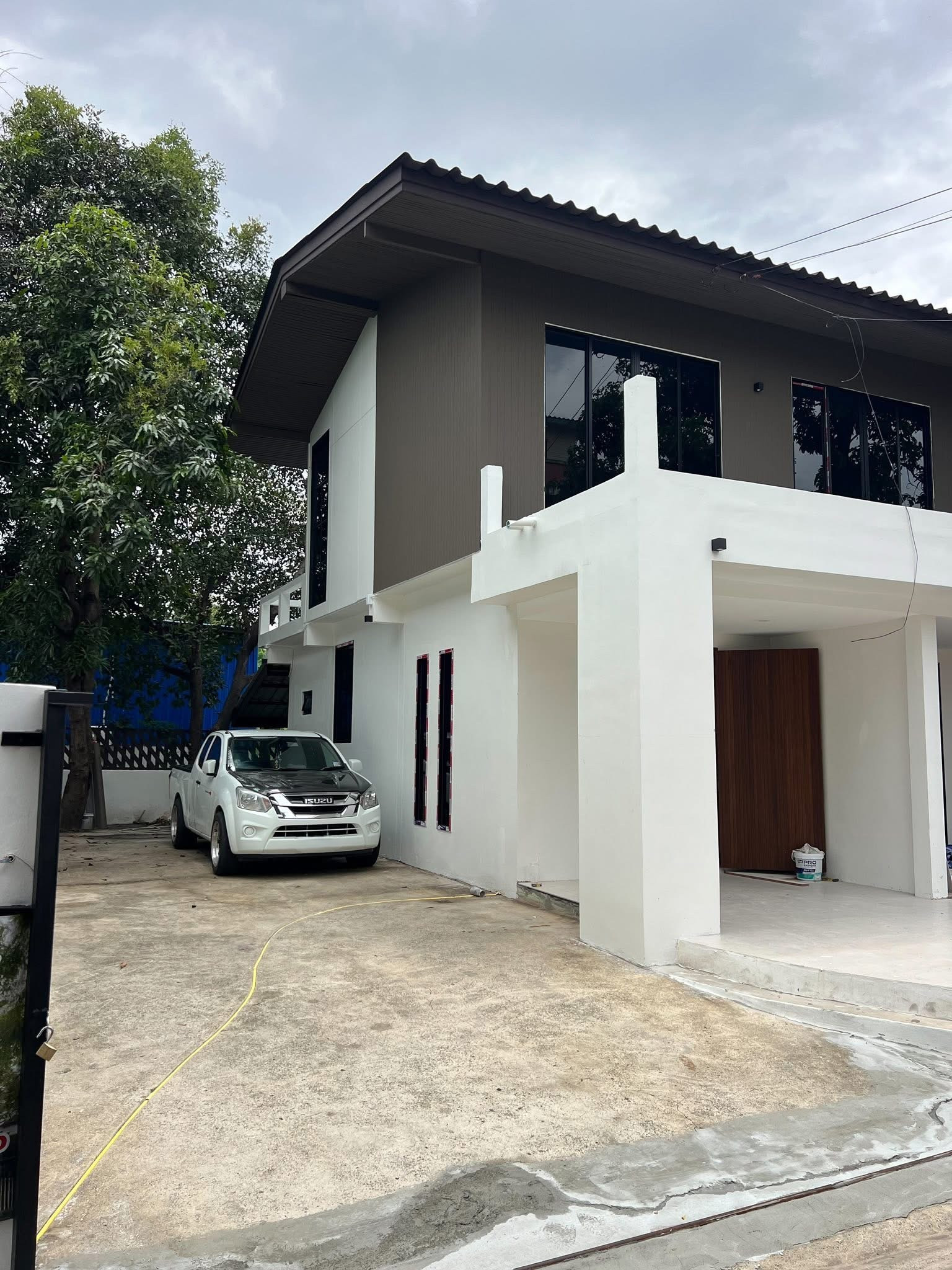 บ้านเดี่ยว เฉลิมพระเกียรติ ร.9 ซอย 14 / 3 ห้องนอน (ขาย), Detached House Chalerm Phrakiat Rama 9 Soi 14 / 3 Bedrooms (FOR SALE) POON262