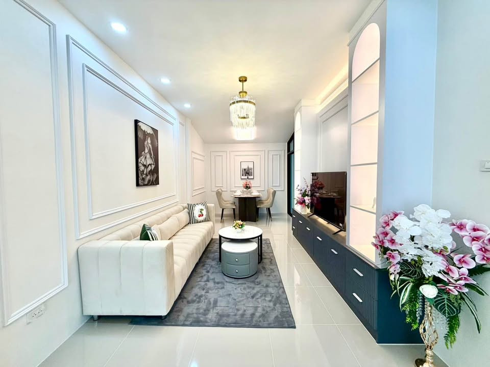 หมู่บ้านโชคชัยวิลเลจ 4 / 2 ห้องนอน (ขาย), Chokchai Village 4 / 2 Bedrooms (FOR SALE) BEWN229