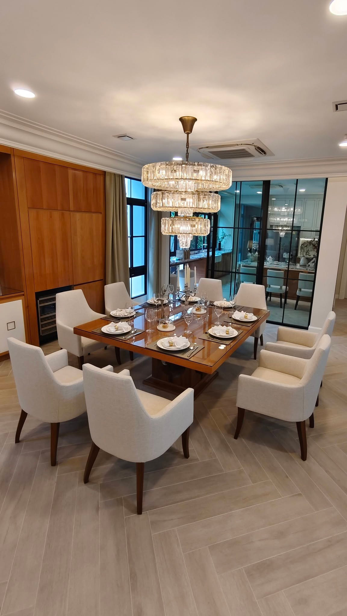 นันทวัน พระราม 9 - กรุงเทพกรีฑาตัดใหม่ / 5 ห้องนอน (ขาย), Nantawan Rama 9 - New Krungthep Kreetha / 5 Bedrooms (FOR SALE) BZD217