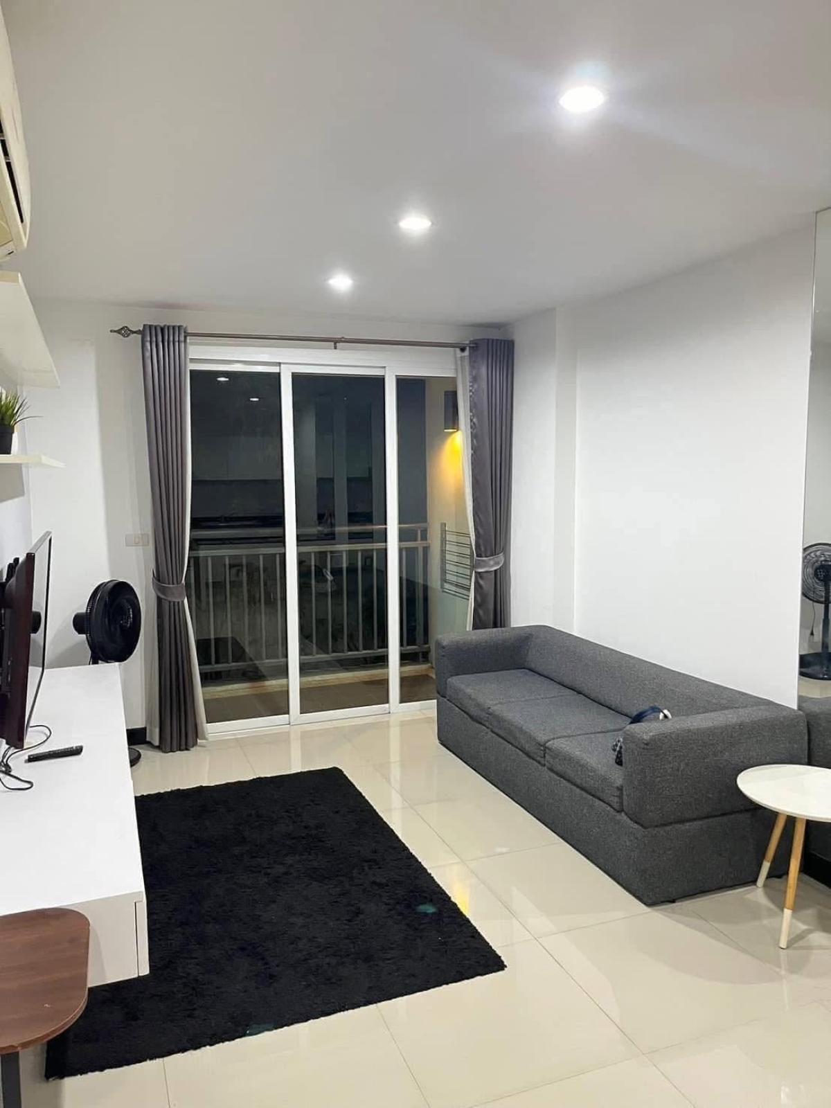 Voque Sukhumvit 16 / 1 Bedroom (SALE WITH TENANT), โว๊ค สุขุมวิท 16 / 1 ห้องนอน (ขายพร้อมผู้เช่า) NES022