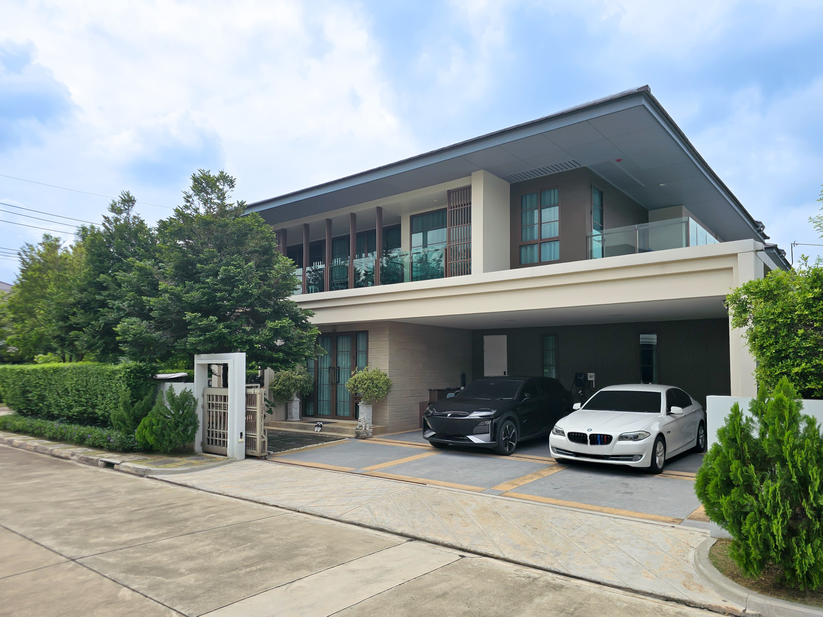 บ้านเดี่ยว เศรษฐสิริ พหล - วัชรพล / 5 ห้องนอน (เช่า), Setthasiri Phahol - Watcharapol / 5 Bedrooms (FOR RENT) TAN889