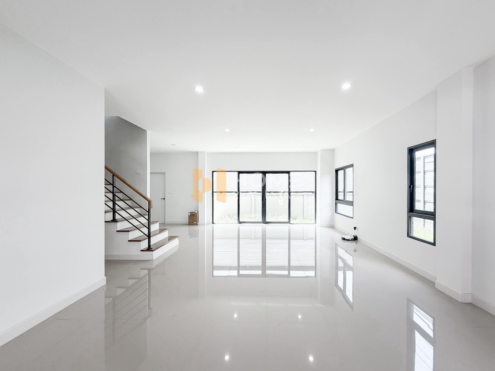 บ้านกลางเมือง ดิ อิดิชั่น ปิ่นเกล้า - บรมฯ 2 / 4 ห้องนอน (ขาย), Baanklangmueng The Edition Pinklao - Borom 2 / 4 Bedrooms (FOR SALE) BALL380